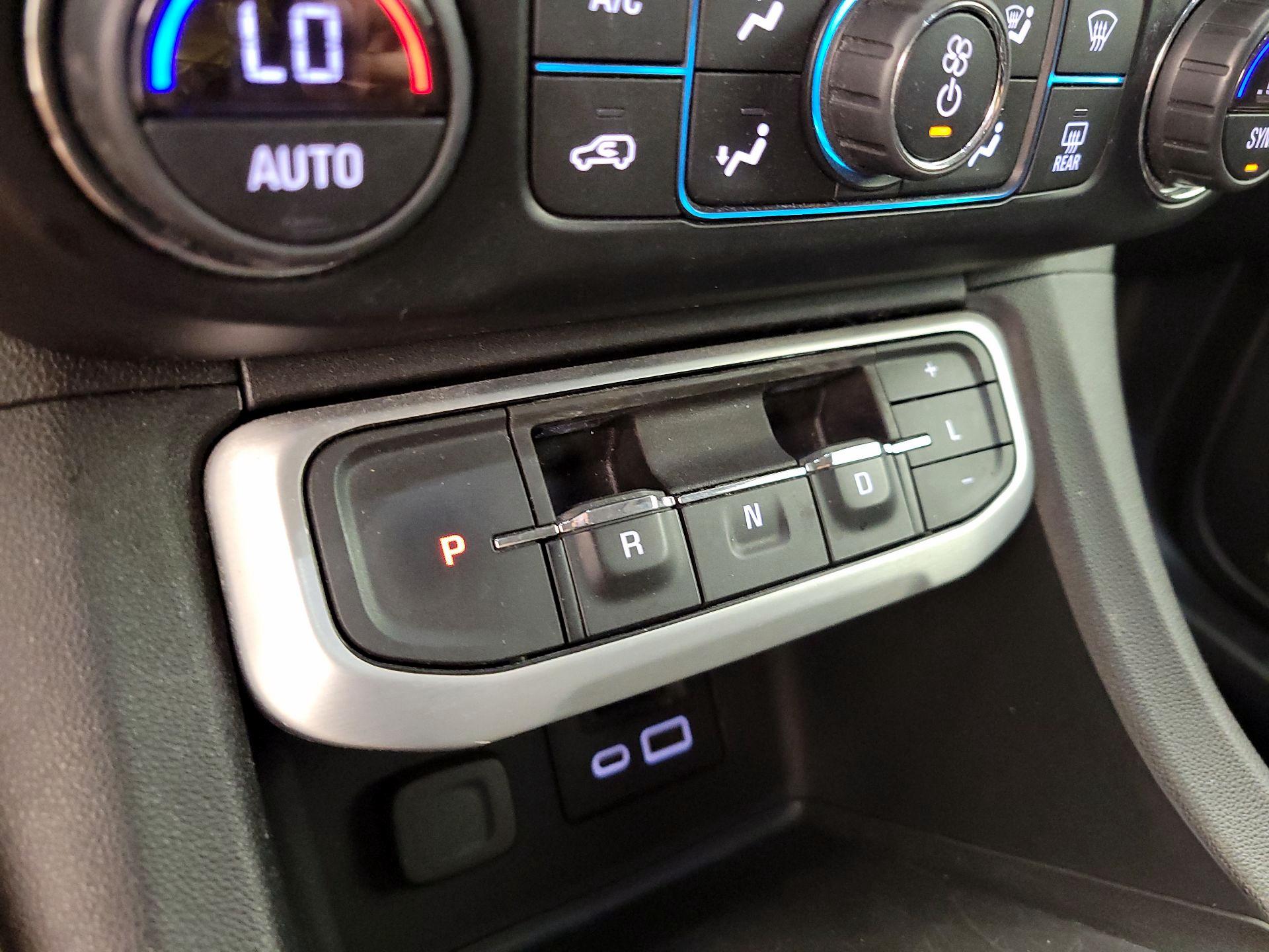 Thumbnail: 2021 GMC Acadia - 17