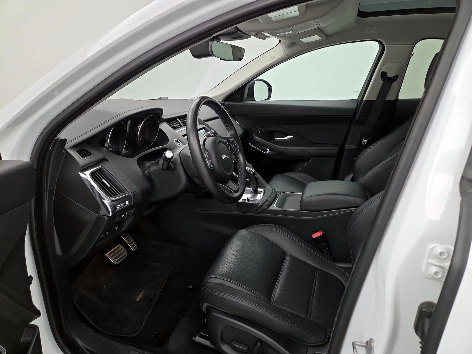2018 Jaguar E-Pace S - Photo 12
