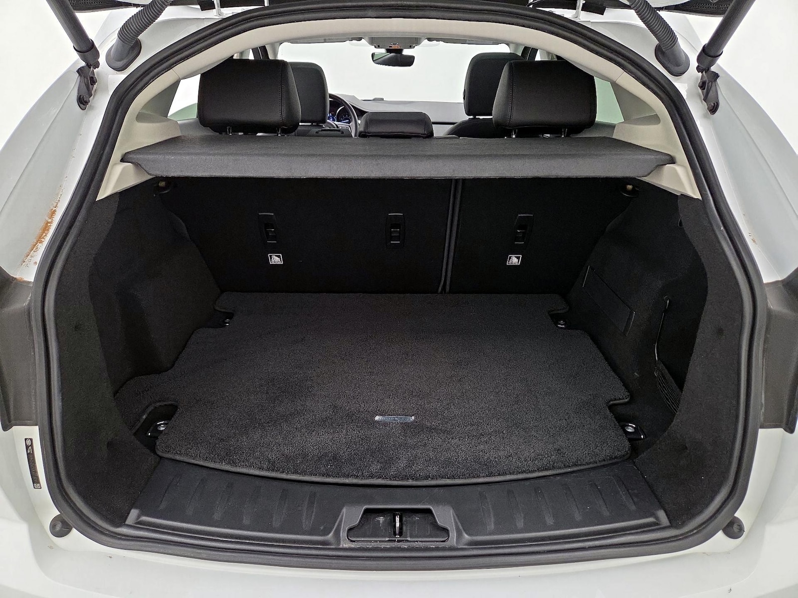 2018 Jaguar E-Pace S - Photo 23