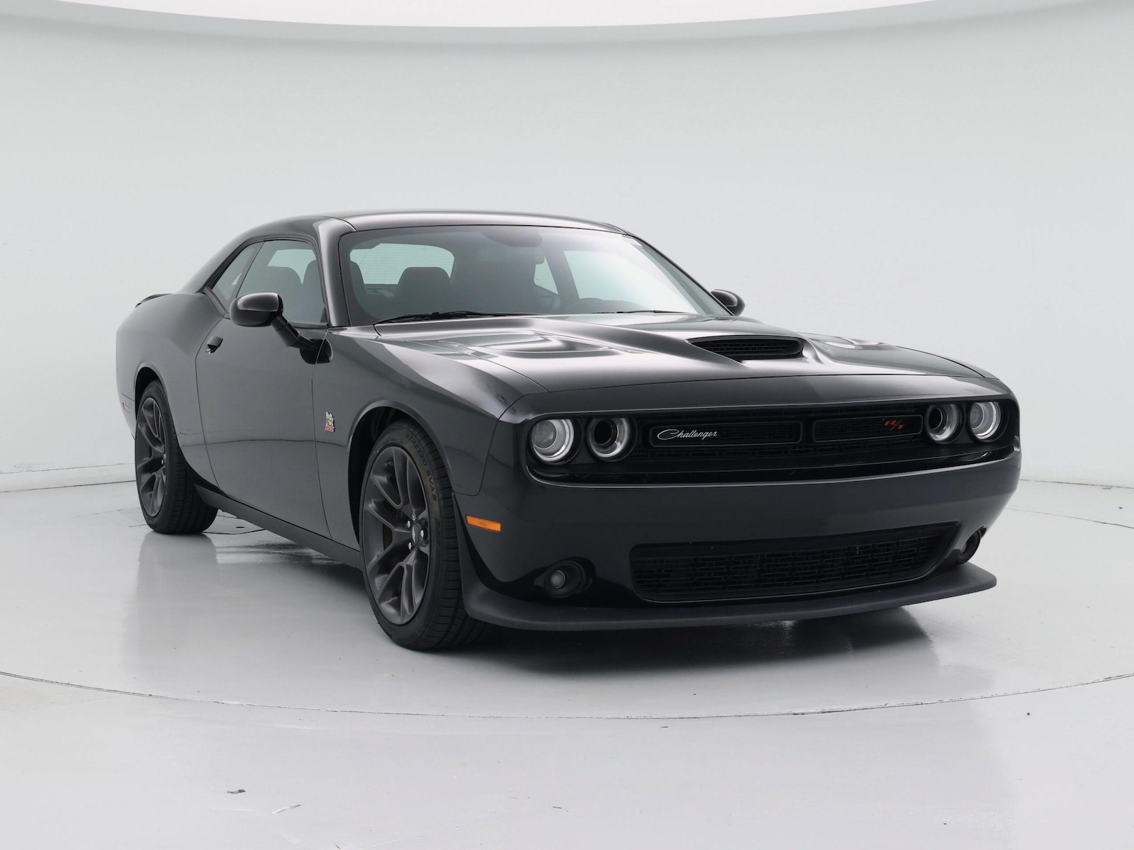 2022 Dodge Challenger R/T - Photo 2