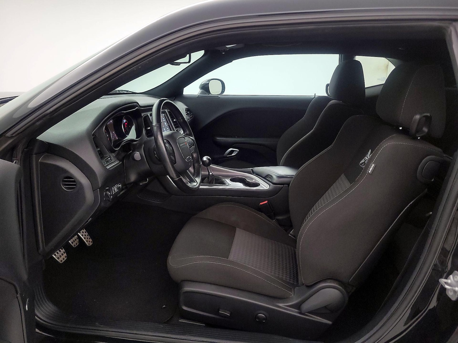 2022 Dodge Challenger R/T - Photo 12