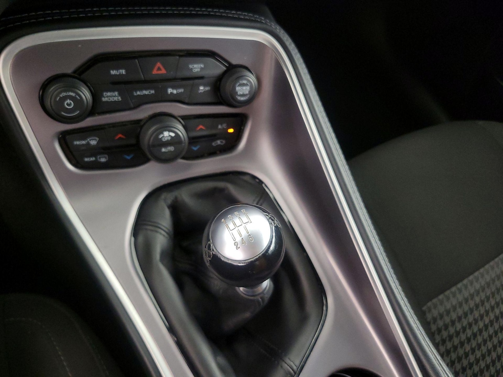 2022 Dodge Challenger R/T - Photo 18