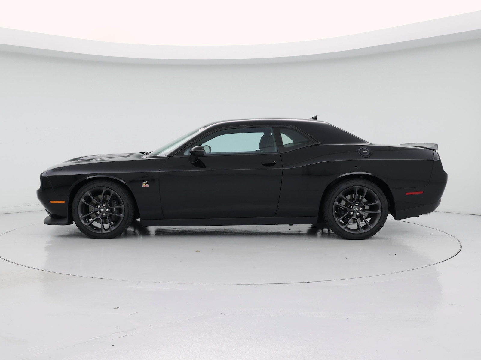 2022 Dodge Challenger R/T - Photo 4