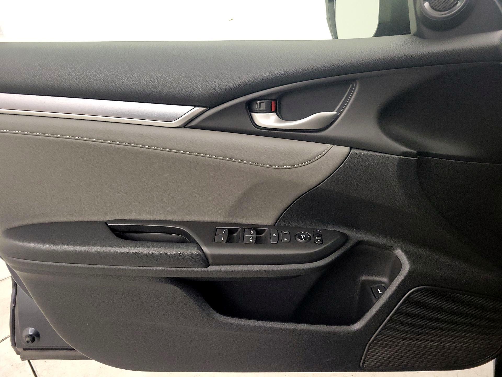 Thumbnail: 2018 Honda Civic - 12