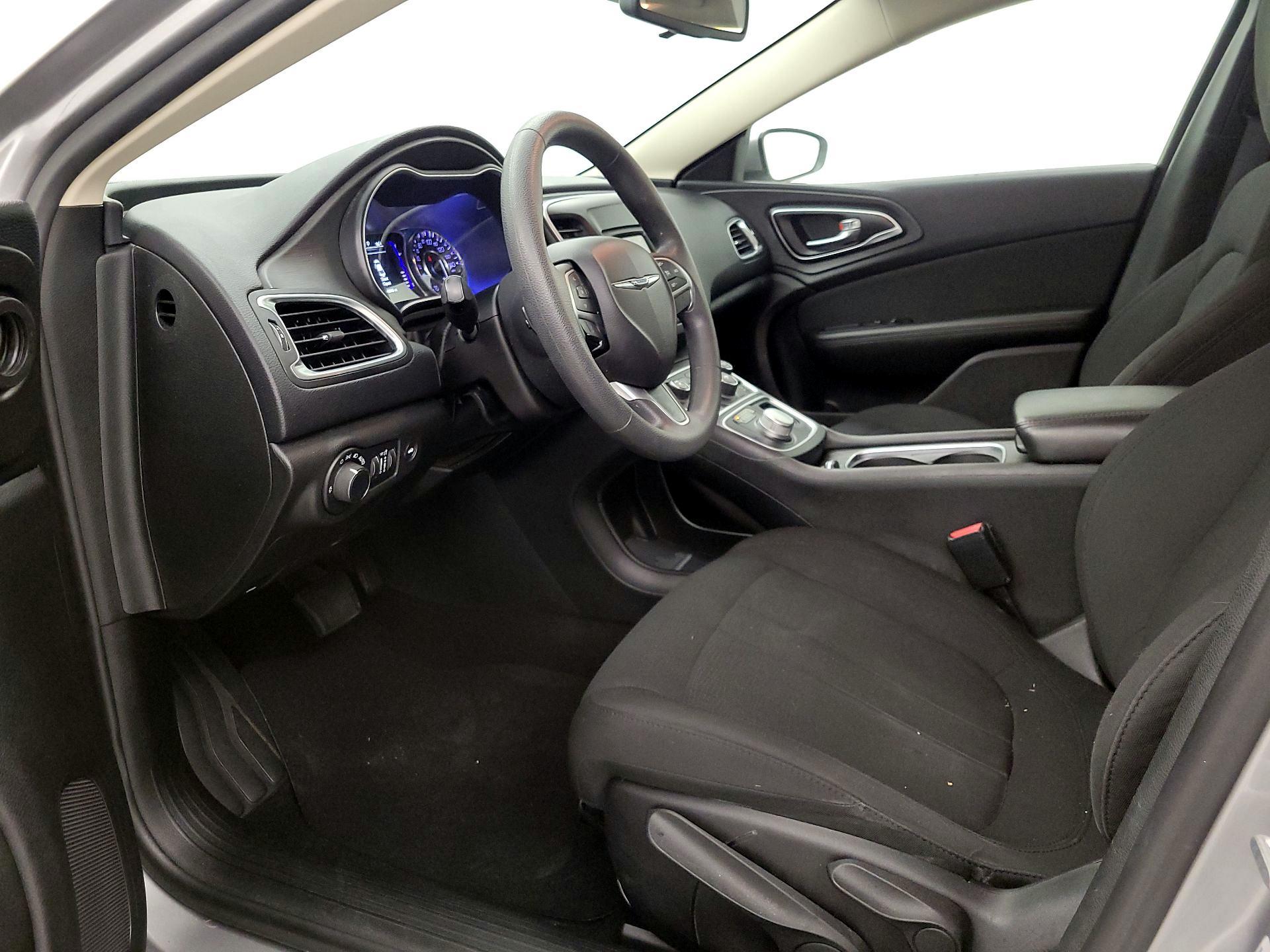 Thumbnail: 2016 Chrysler 200 - 11