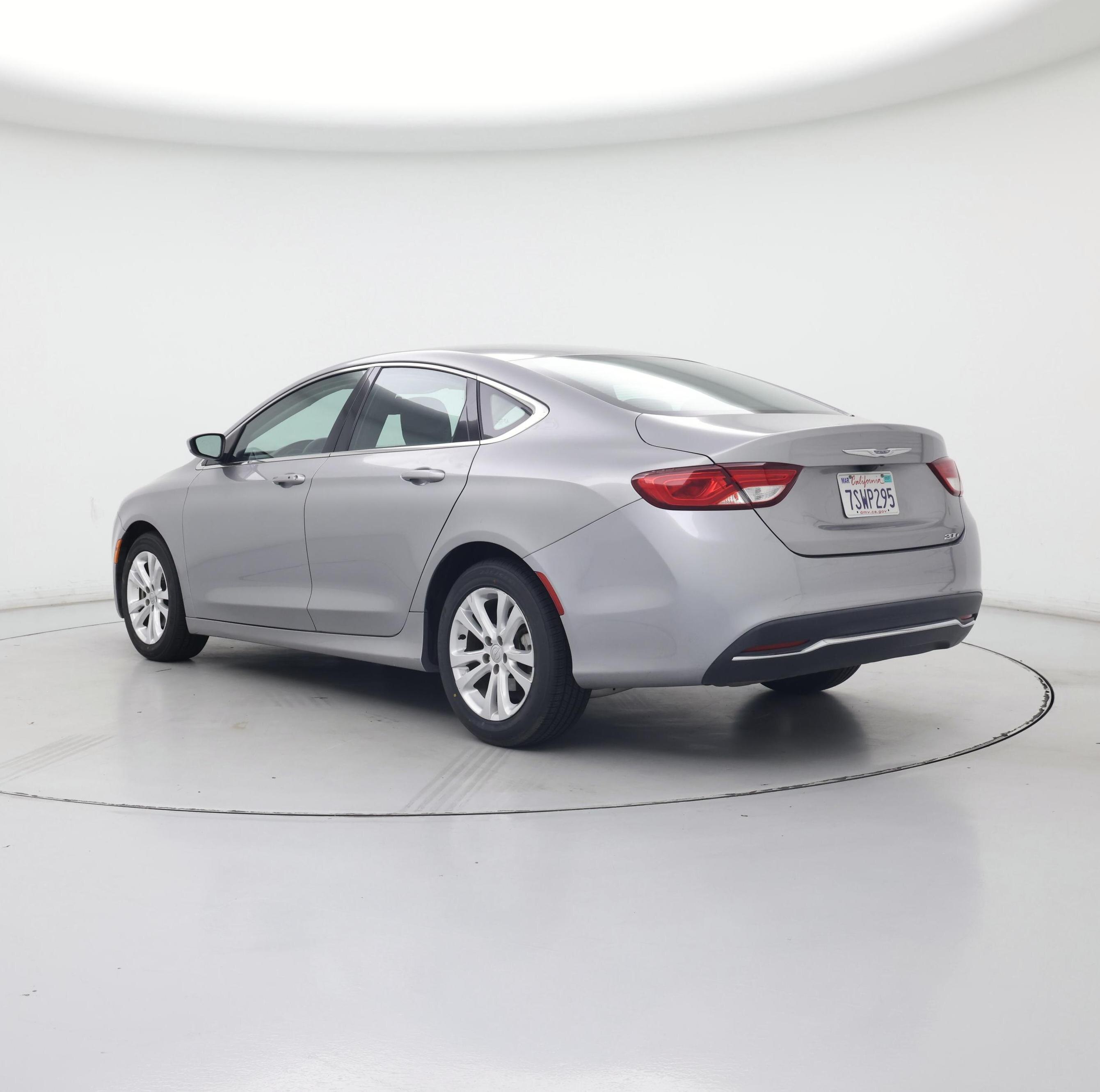 Thumbnail: 2016 Chrysler 200 - 2