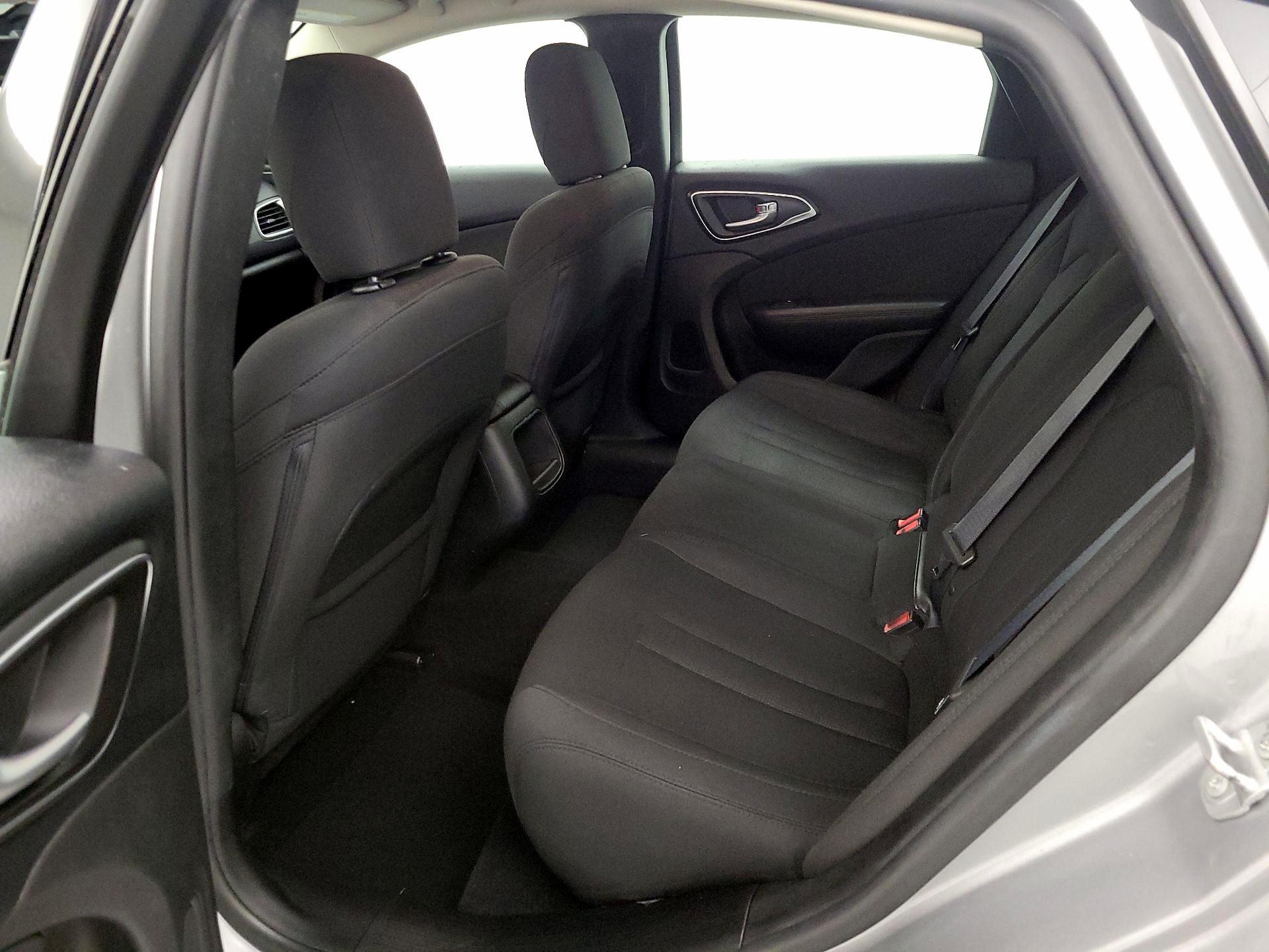 Thumbnail: 2016 Chrysler 200 - 20