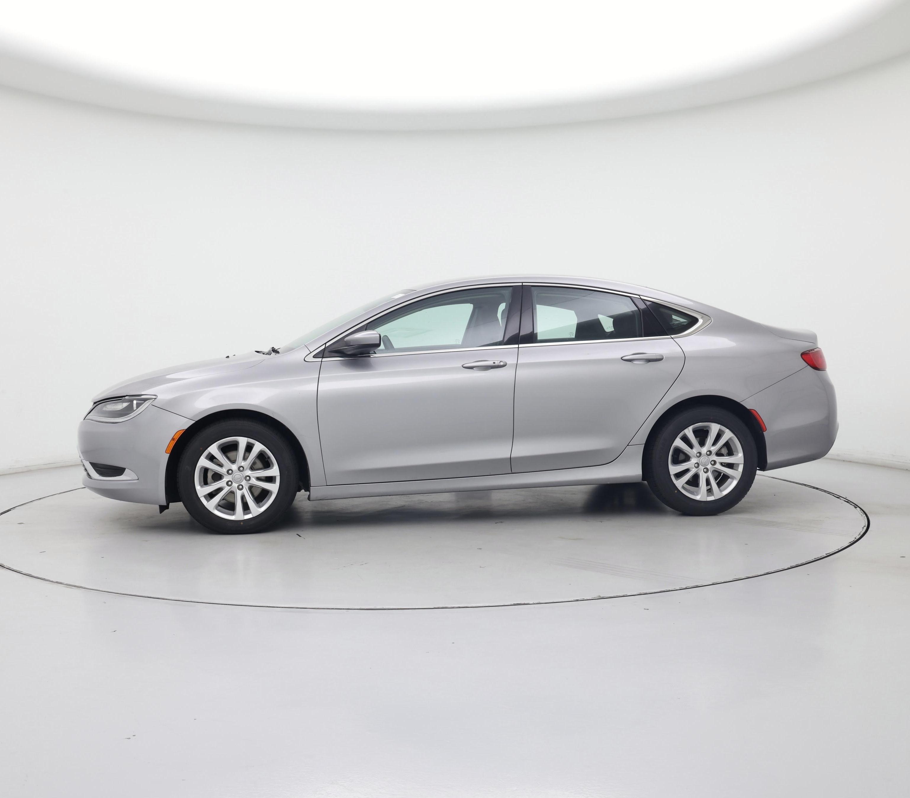 Thumbnail: 2016 Chrysler 200 - 3