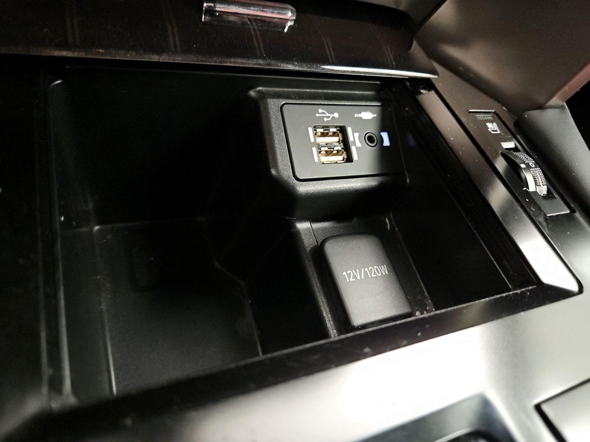 Thumbnail: 2020 Lexus GX - 18