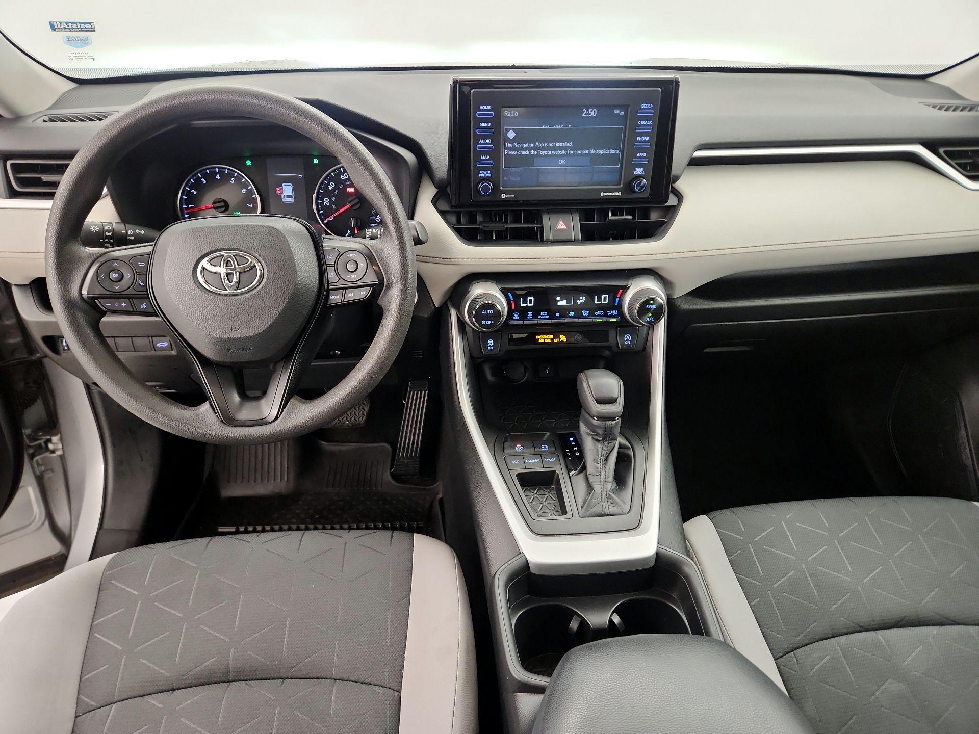 Thumbnail: 2020 Toyota RAV4 - 9