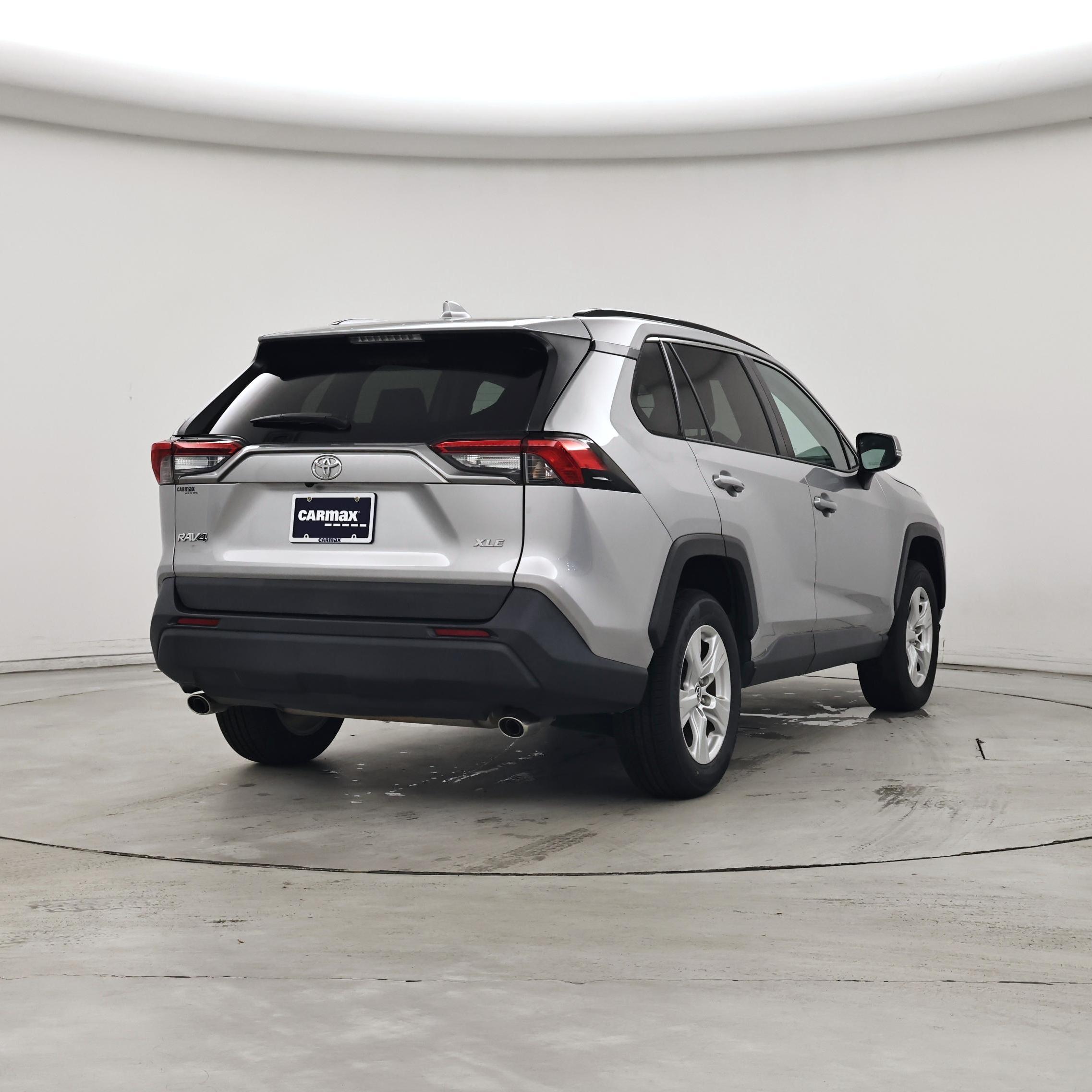Thumbnail: 2020 Toyota RAV4 - 8
