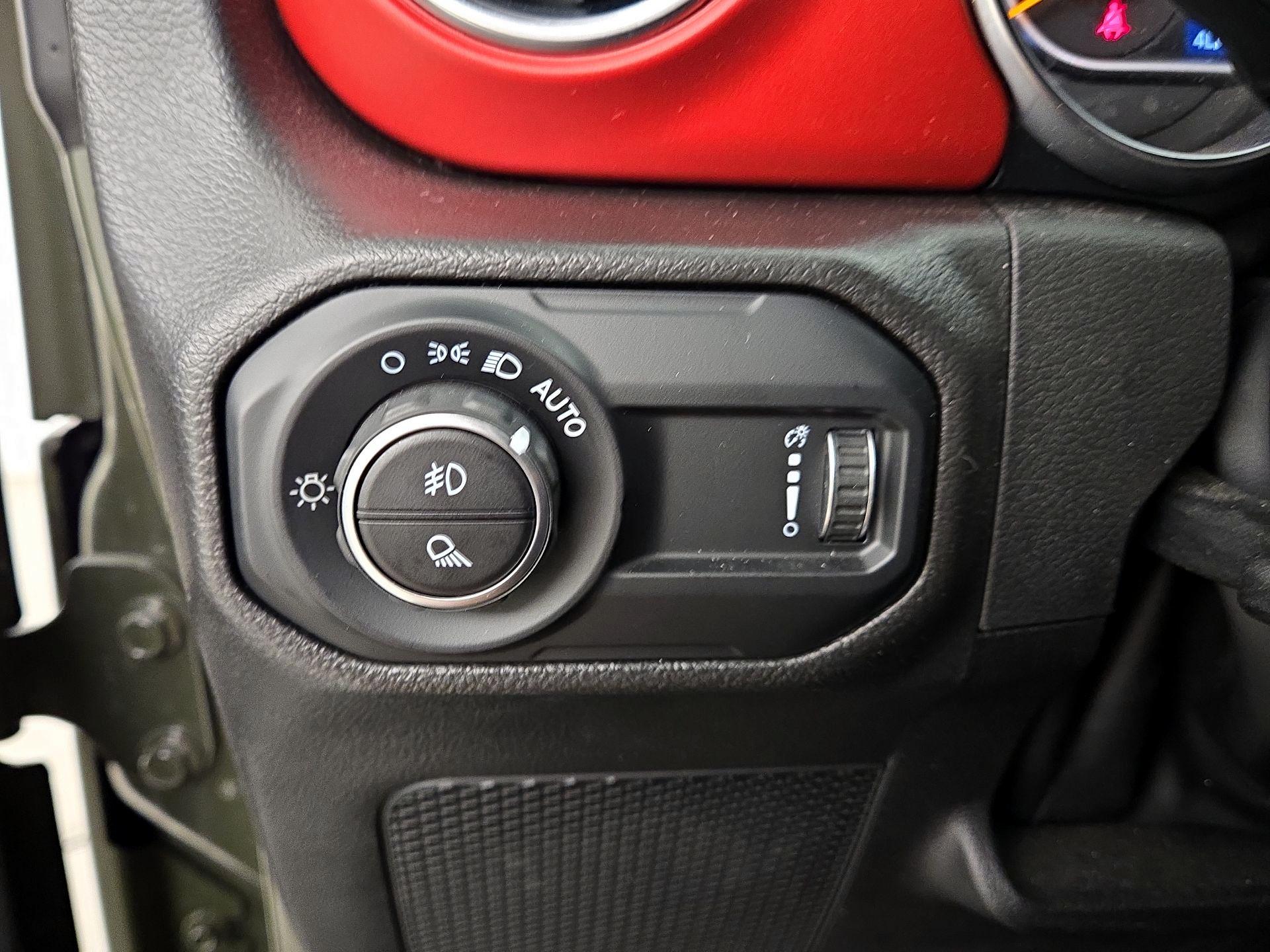 Thumbnail: 2023 Jeep Gladiator - 13