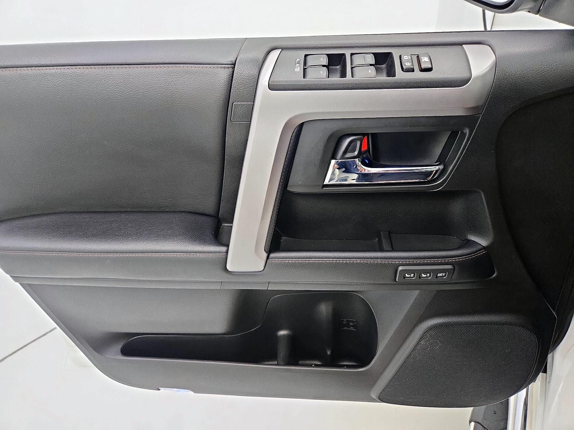 Thumbnail: 2021 Toyota 4Runner - 12