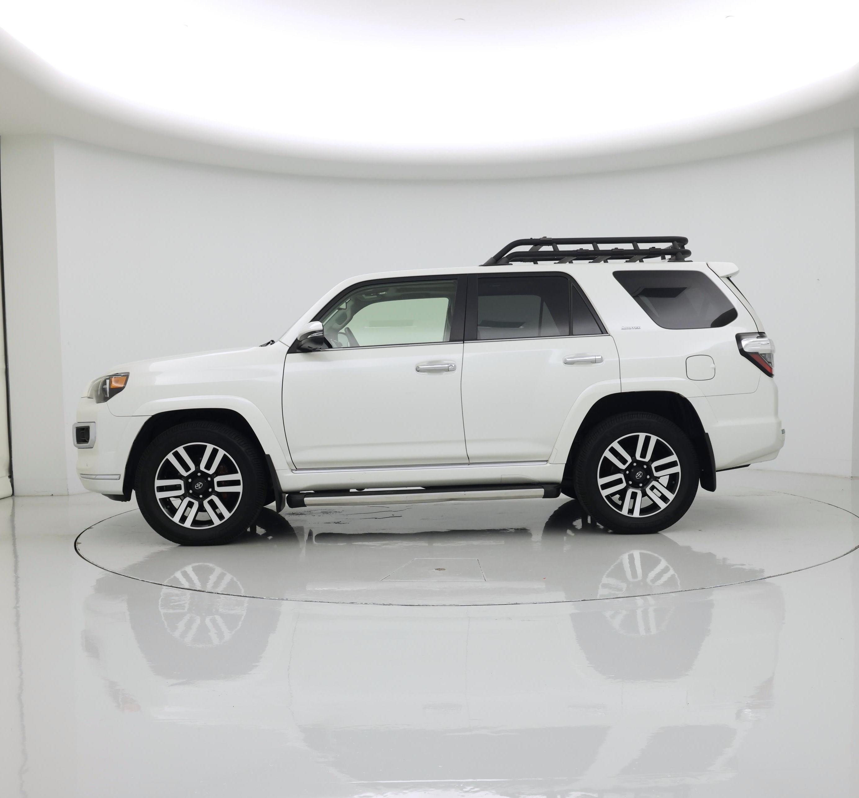 Thumbnail: 2021 Toyota 4Runner - 3