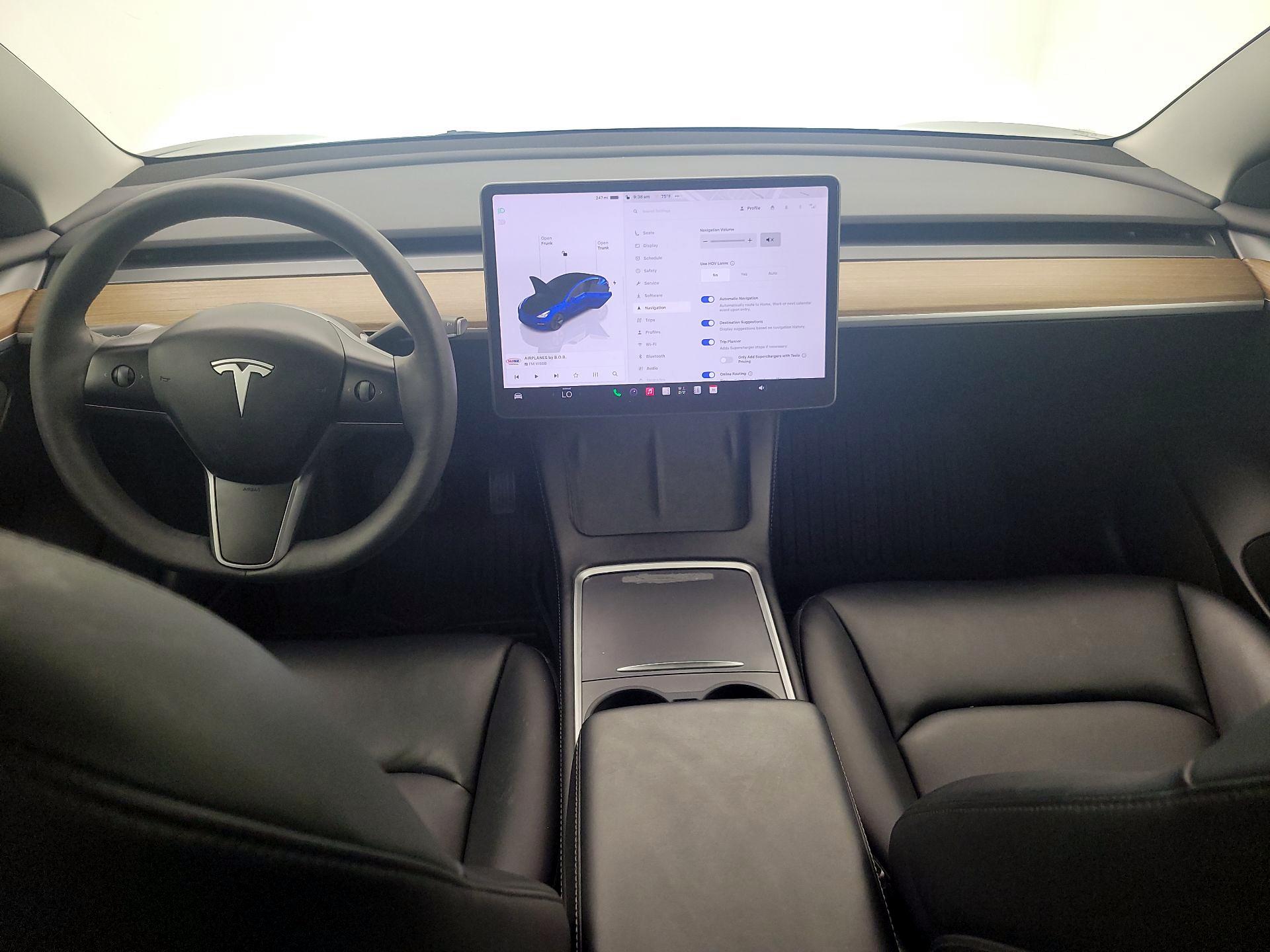 Thumbnail: 2023 Tesla Model 3 - 9
