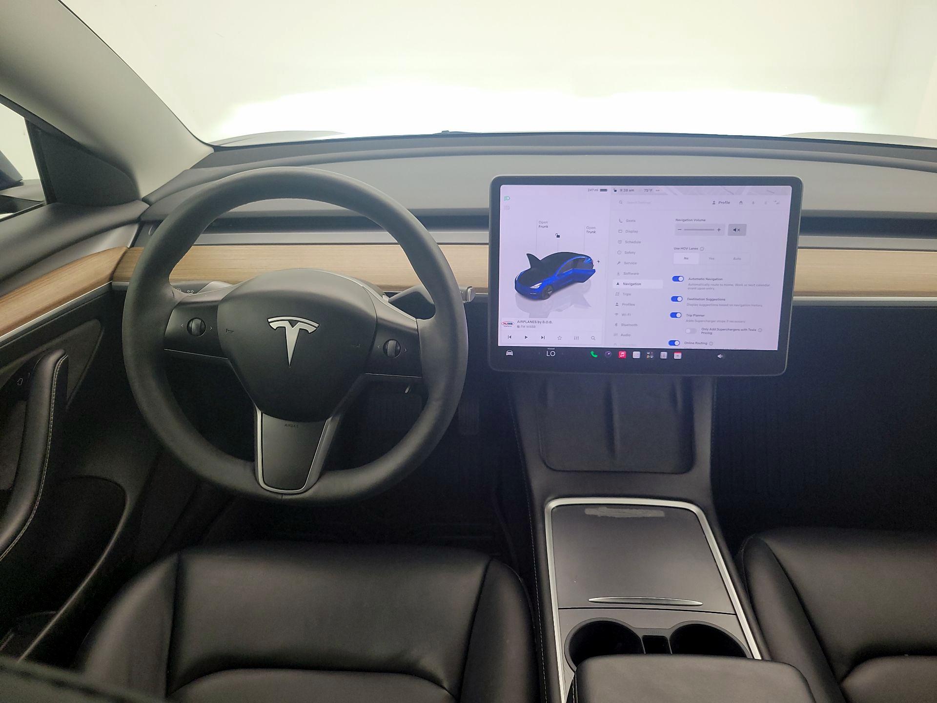 Thumbnail: 2023 Tesla Model 3 - 10