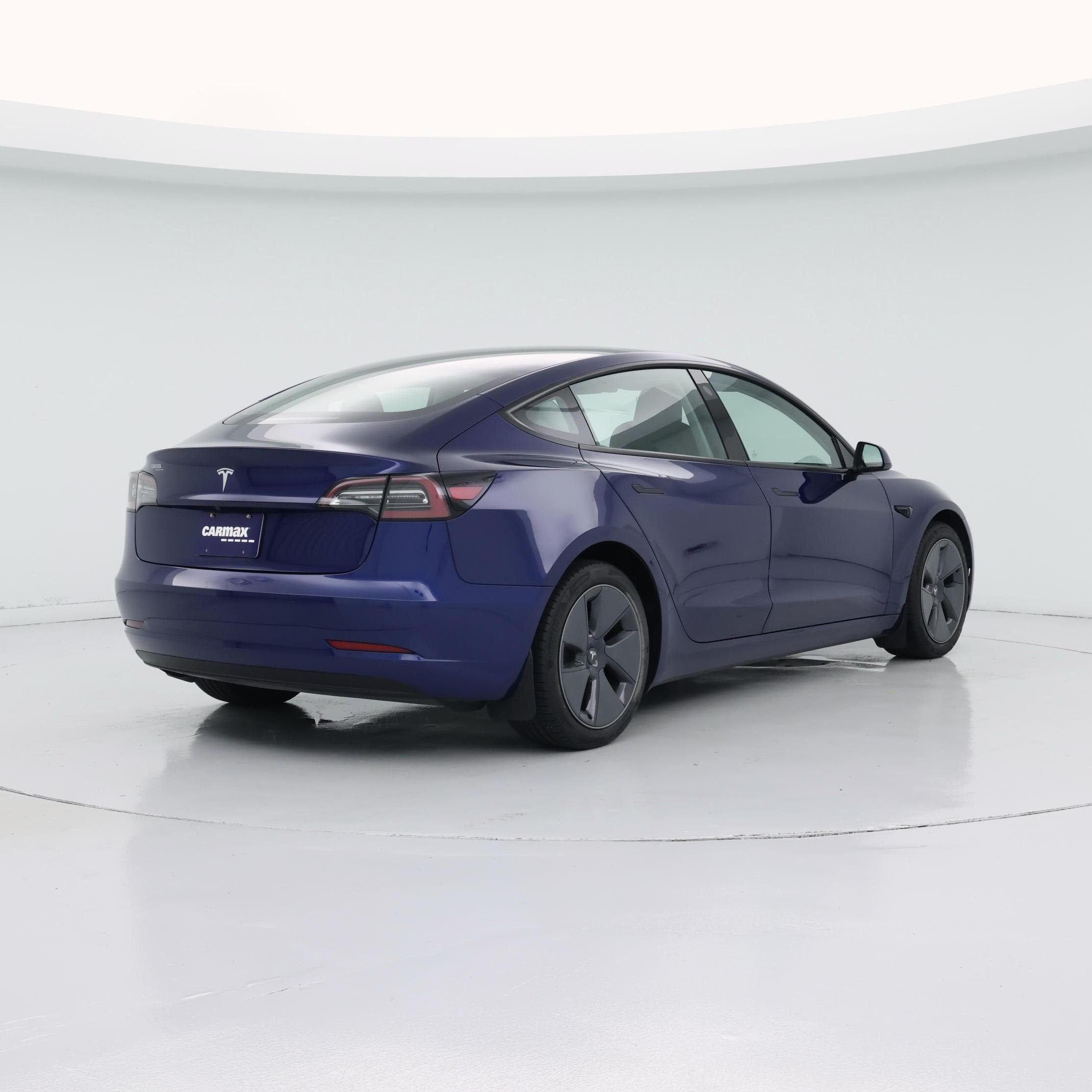 Thumbnail: 2023 Tesla Model 3 - 8
