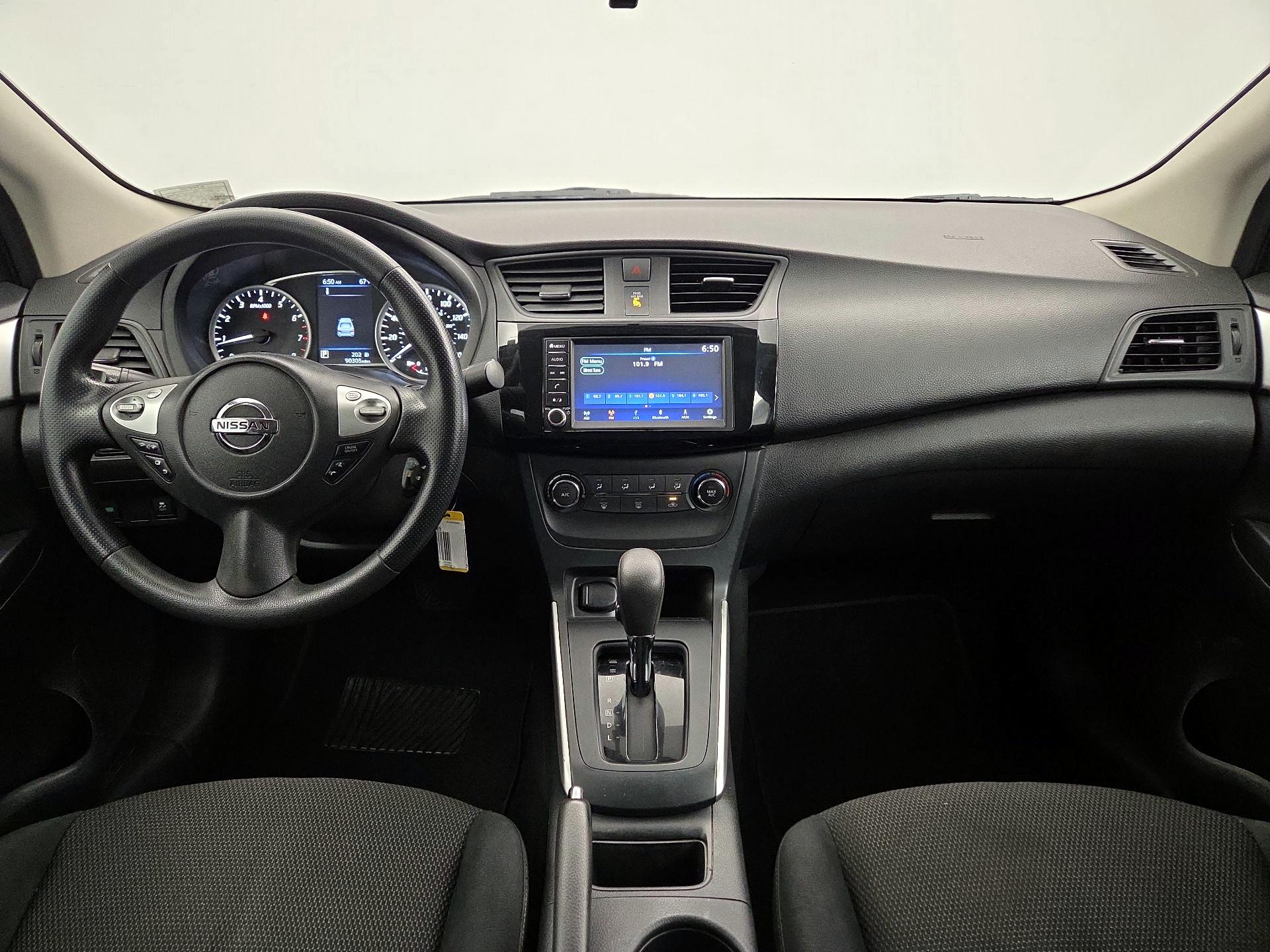 Thumbnail: 2019 Nissan Sentra - 9