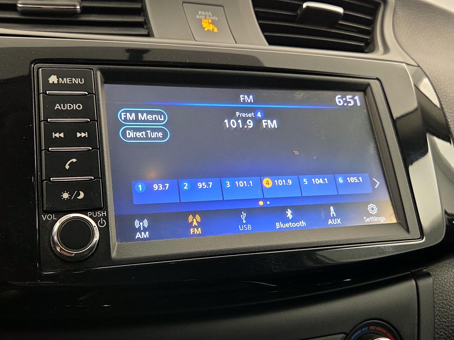 Thumbnail: 2019 Nissan Sentra - 15