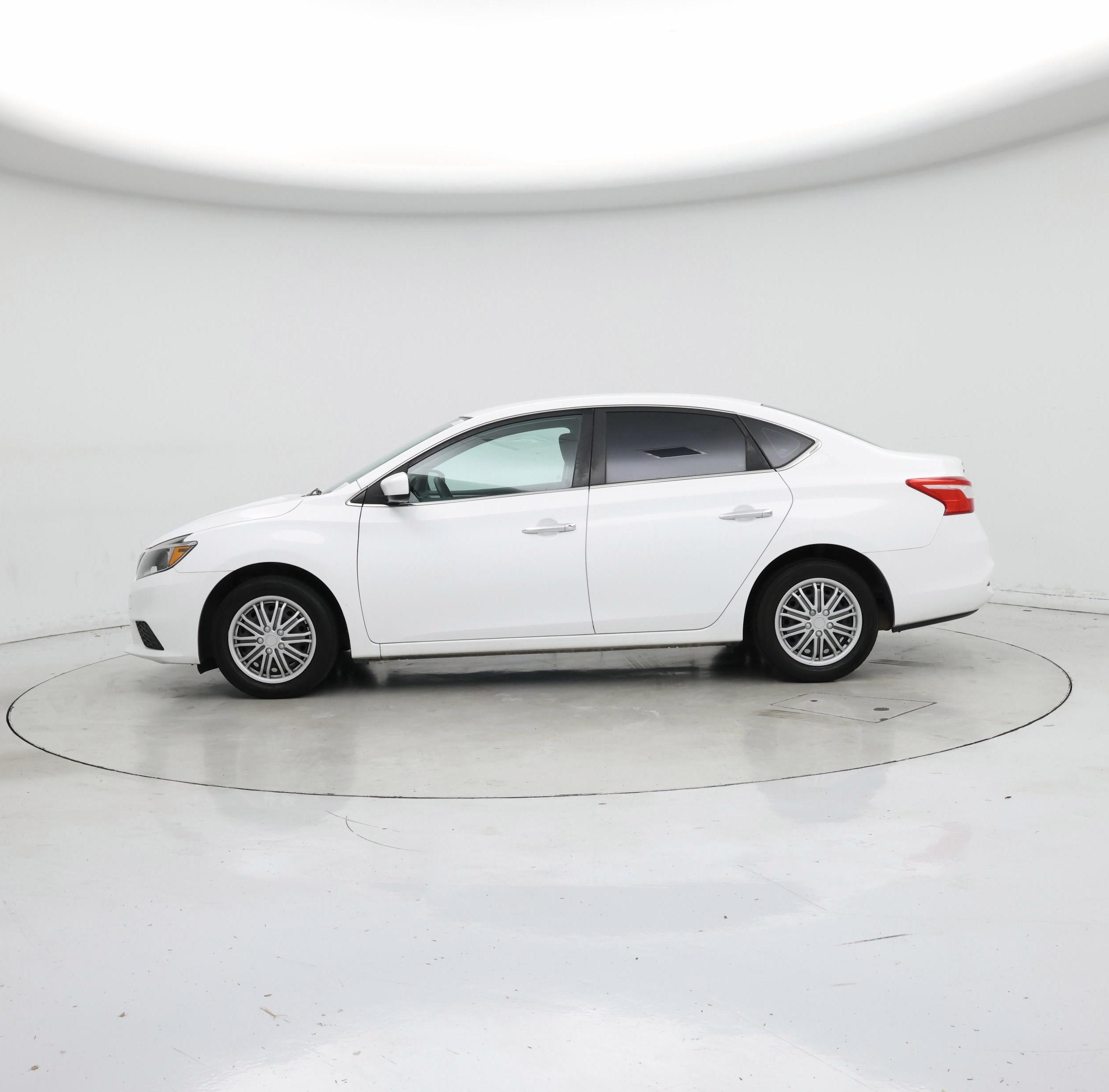 Thumbnail: 2019 Nissan Sentra - 3