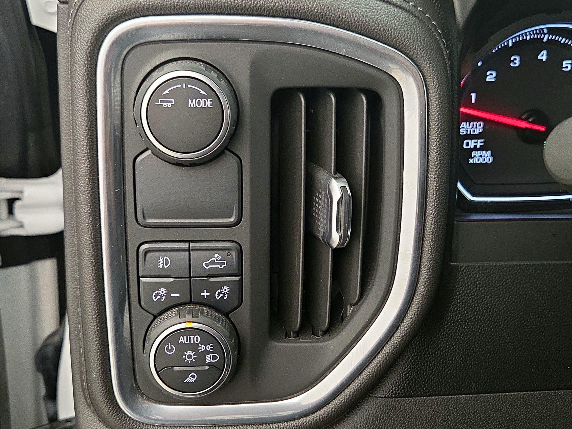 Thumbnail: 2021 Chevrolet Silverado 1500 - 13