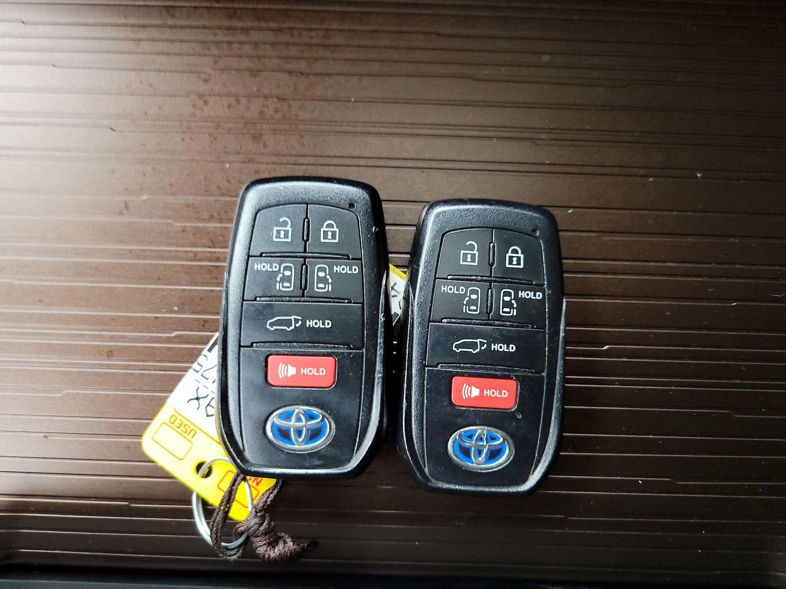 2023 Toyota Sienna XLE - Photo 23