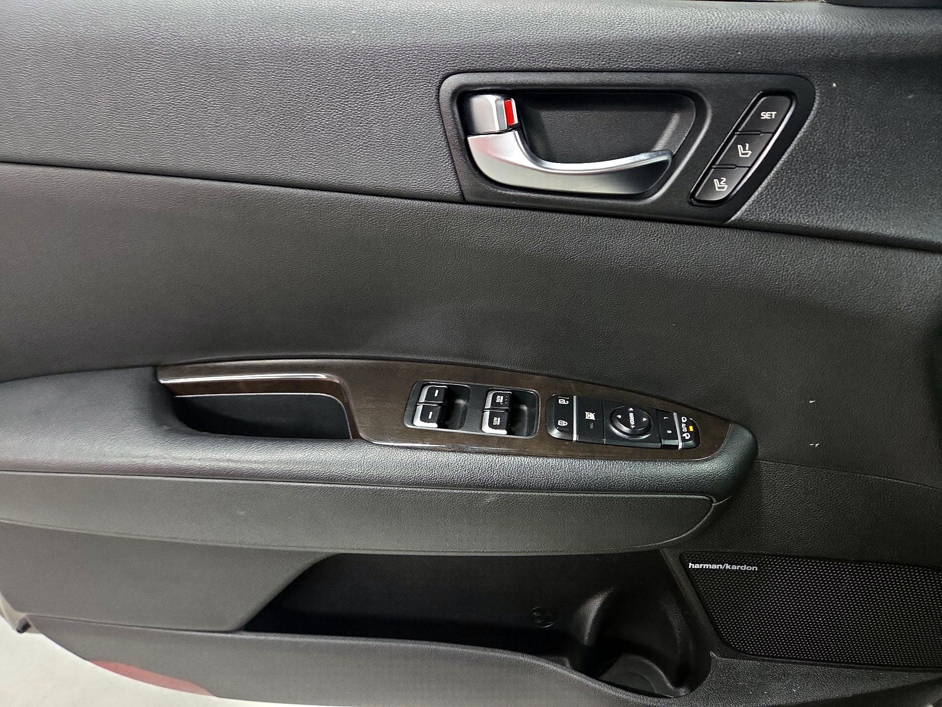 Thumbnail: 2016 Kia Optima - 12