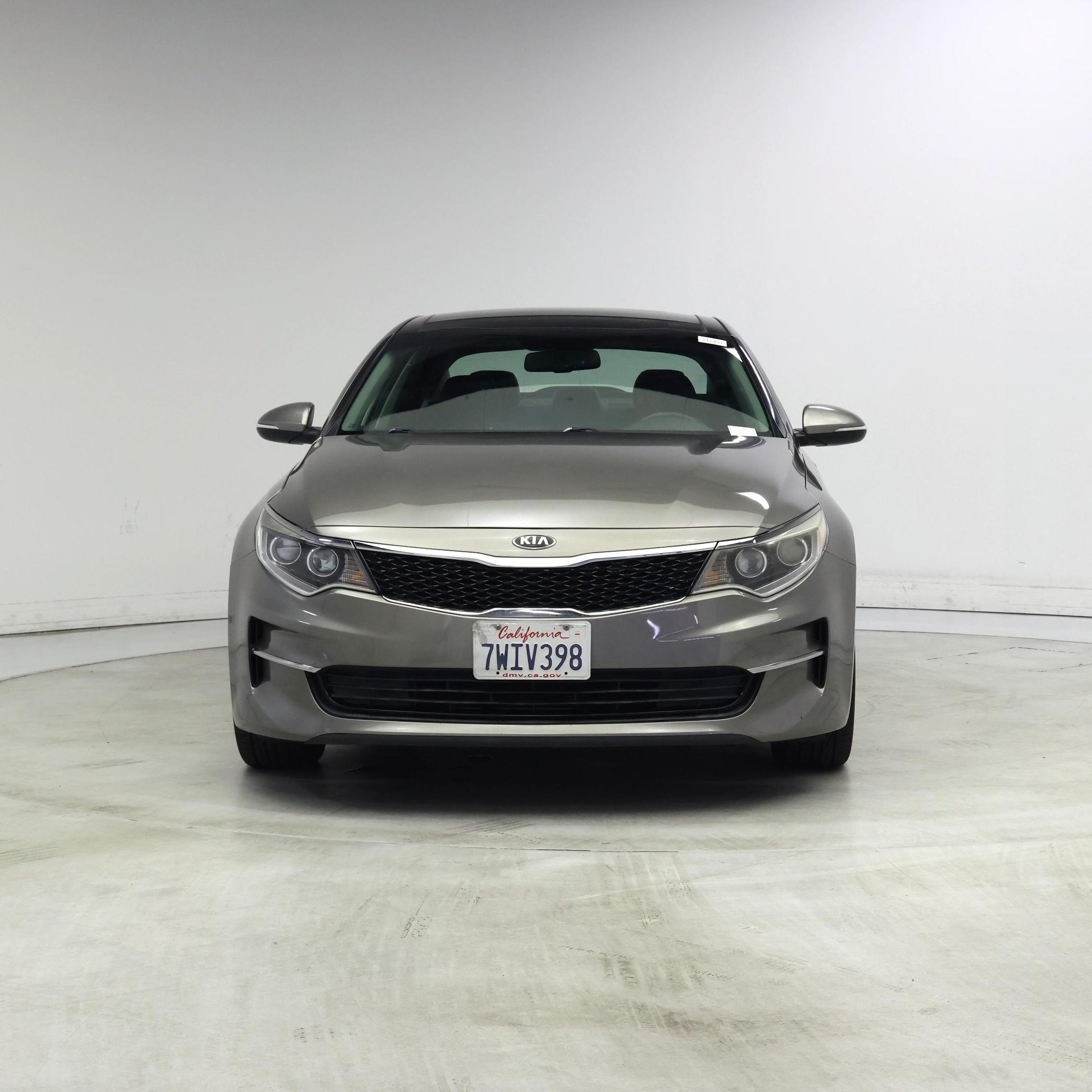 Thumbnail: 2016 Kia Optima - 5