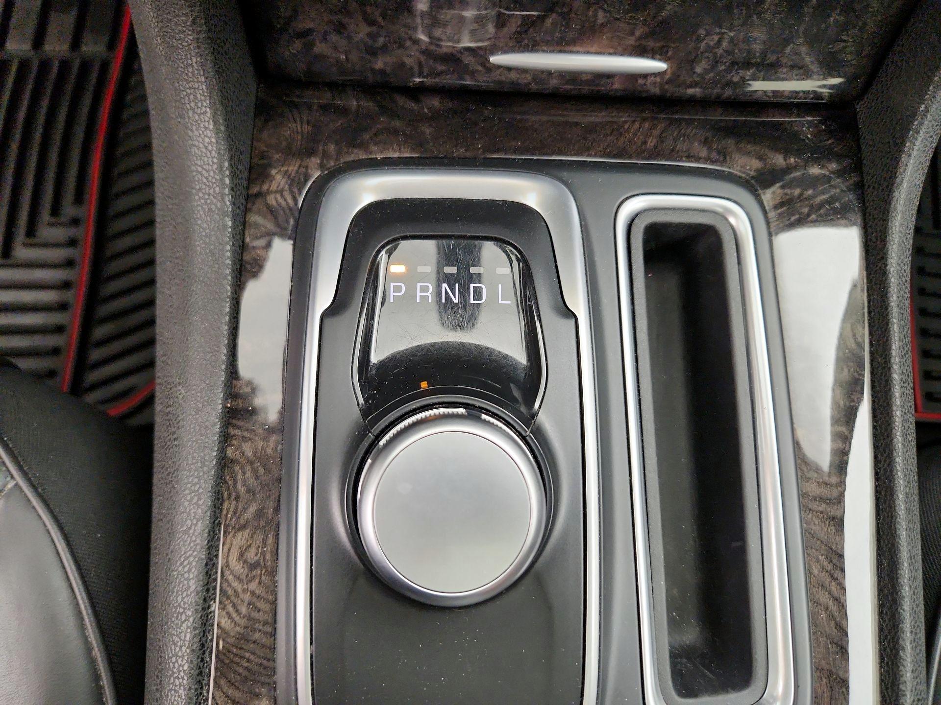 Thumbnail: 2015 Chrysler 300 - 18