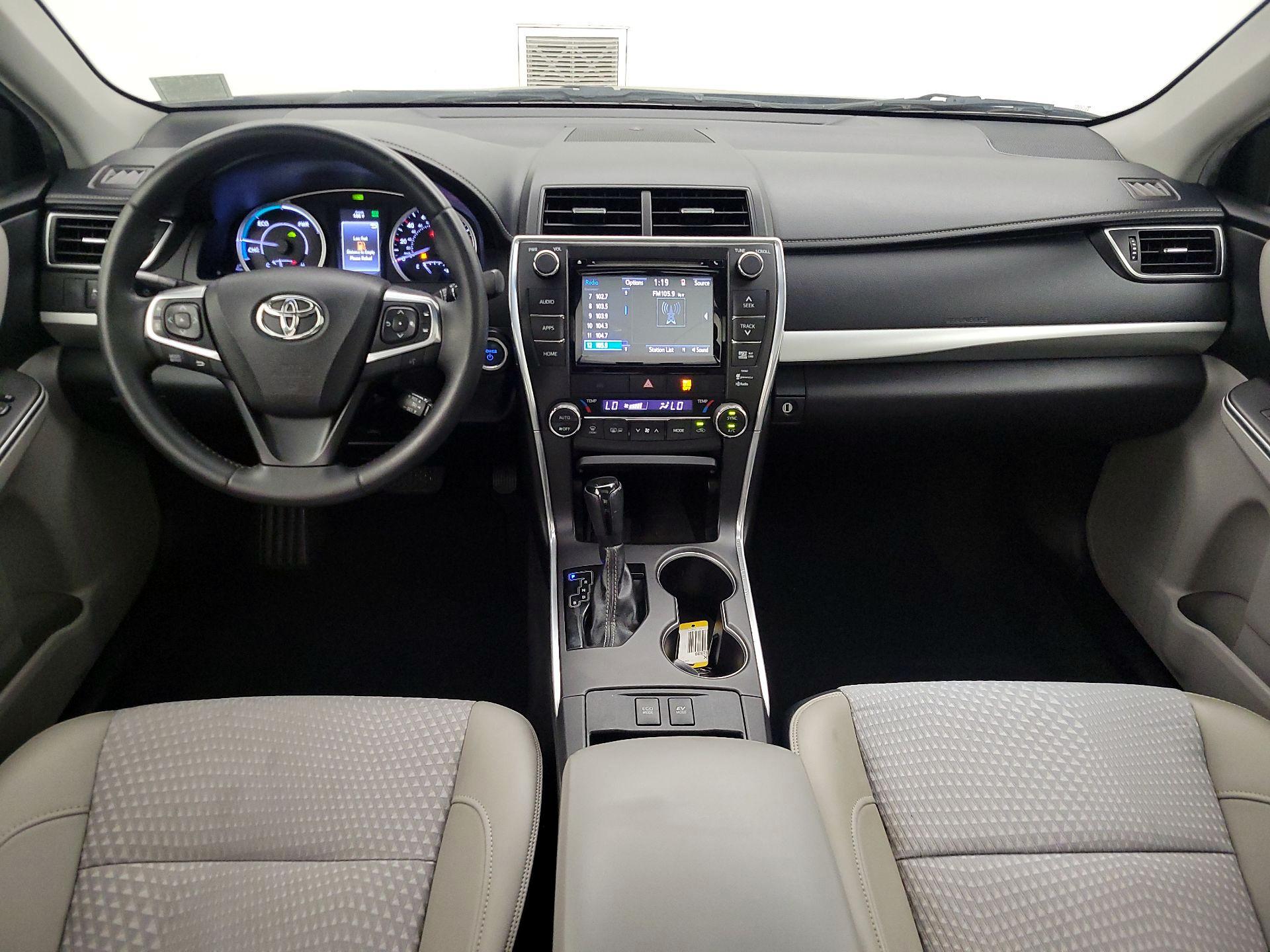 Thumbnail: 2015 Toyota Camry - 9