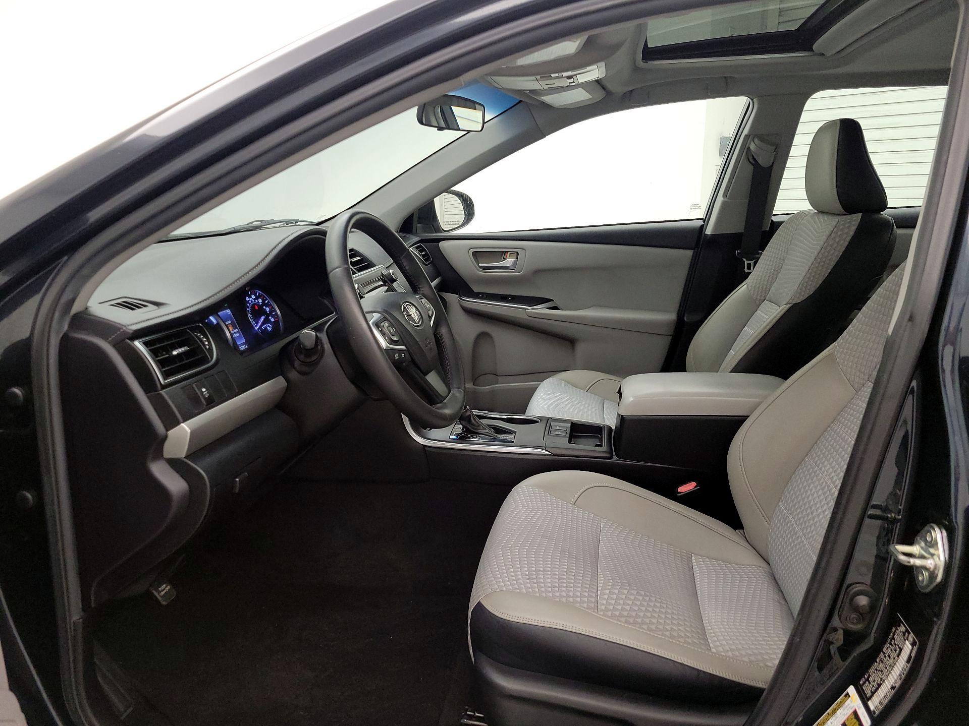Thumbnail: 2015 Toyota Camry - 11