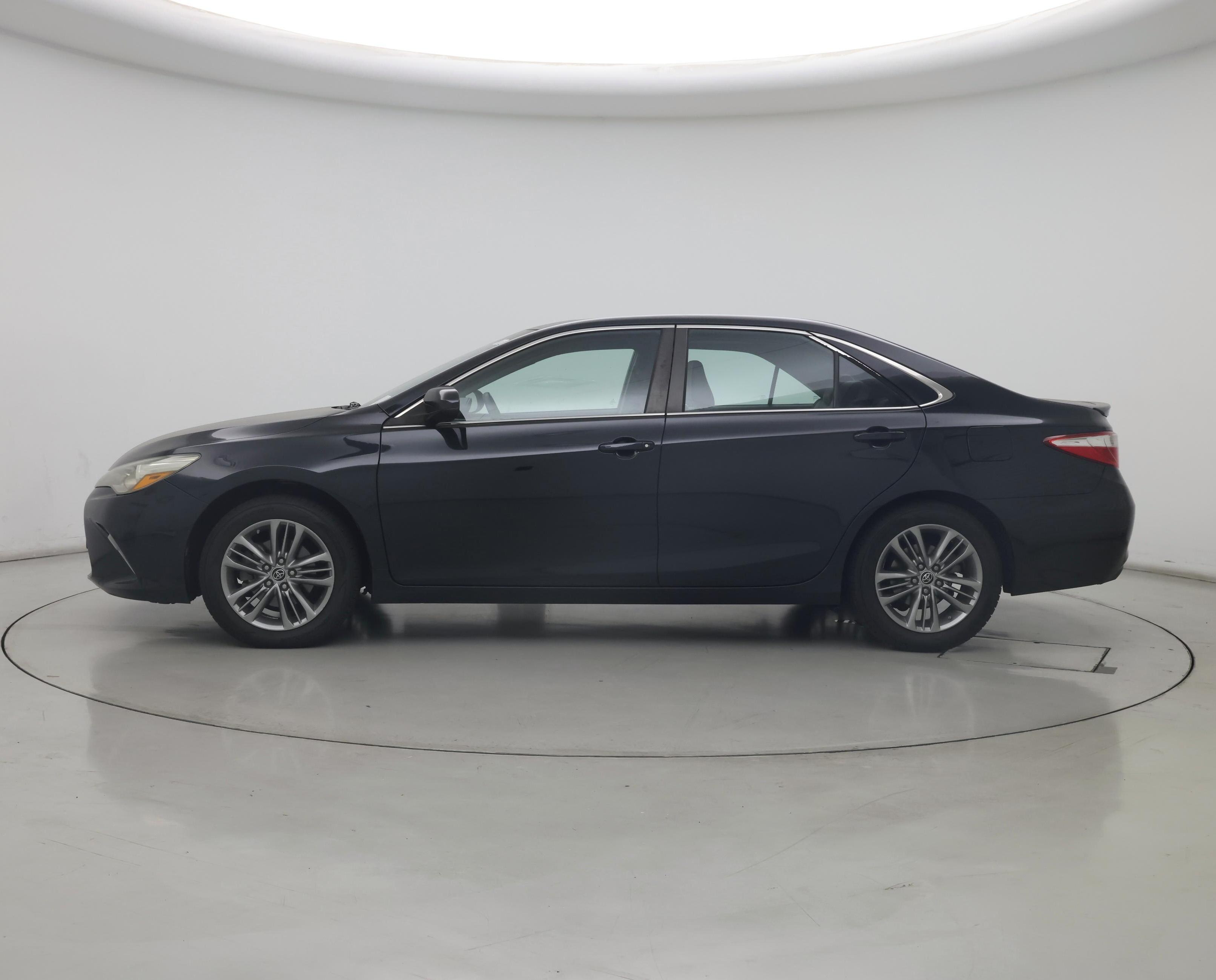 Thumbnail: 2015 Toyota Camry - 3
