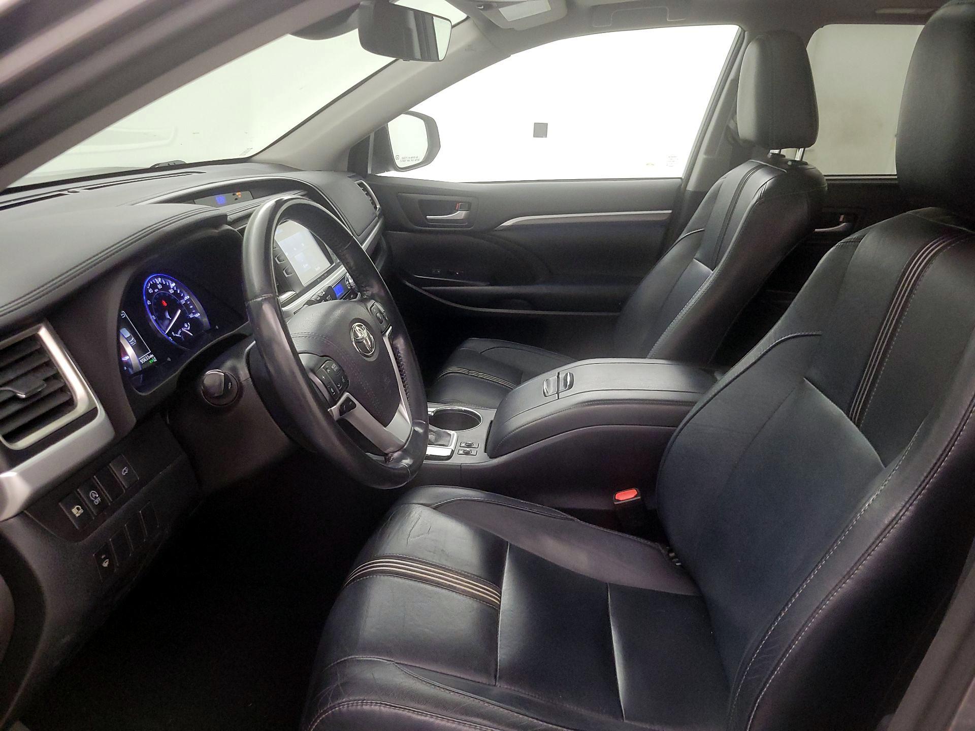 Thumbnail: 2017 Toyota Highlander - 11