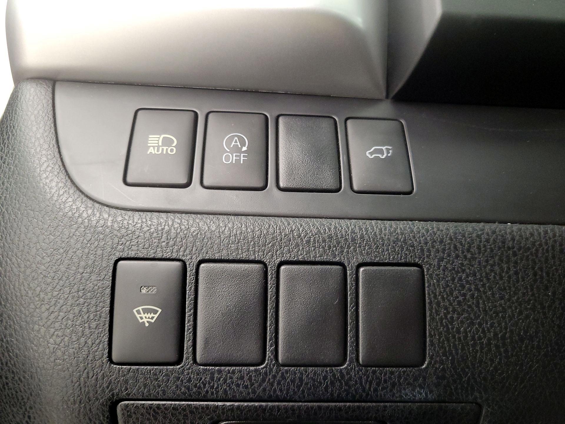 Thumbnail: 2017 Toyota Highlander - 13