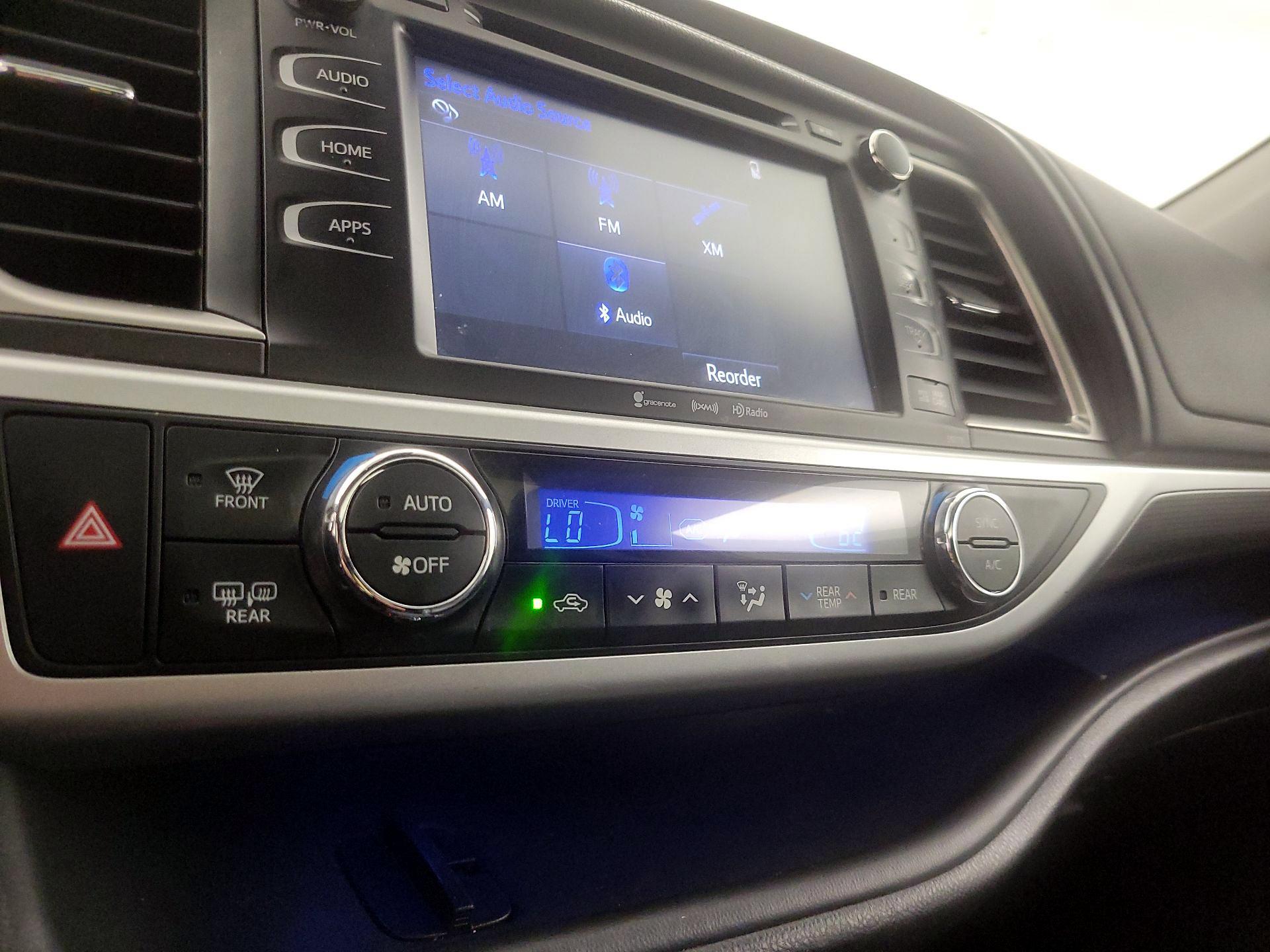 Thumbnail: 2017 Toyota Highlander - 16