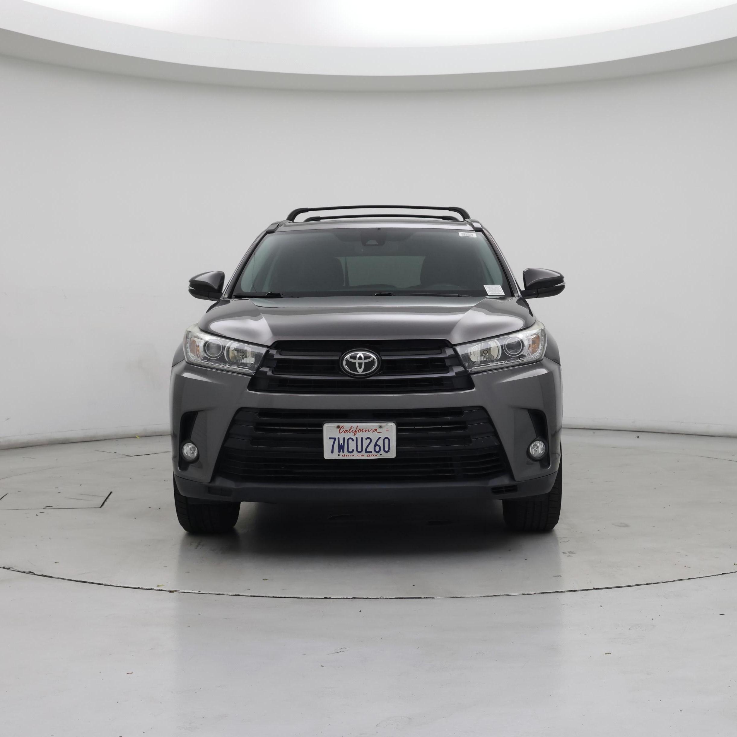 Thumbnail: 2017 Toyota Highlander - 5