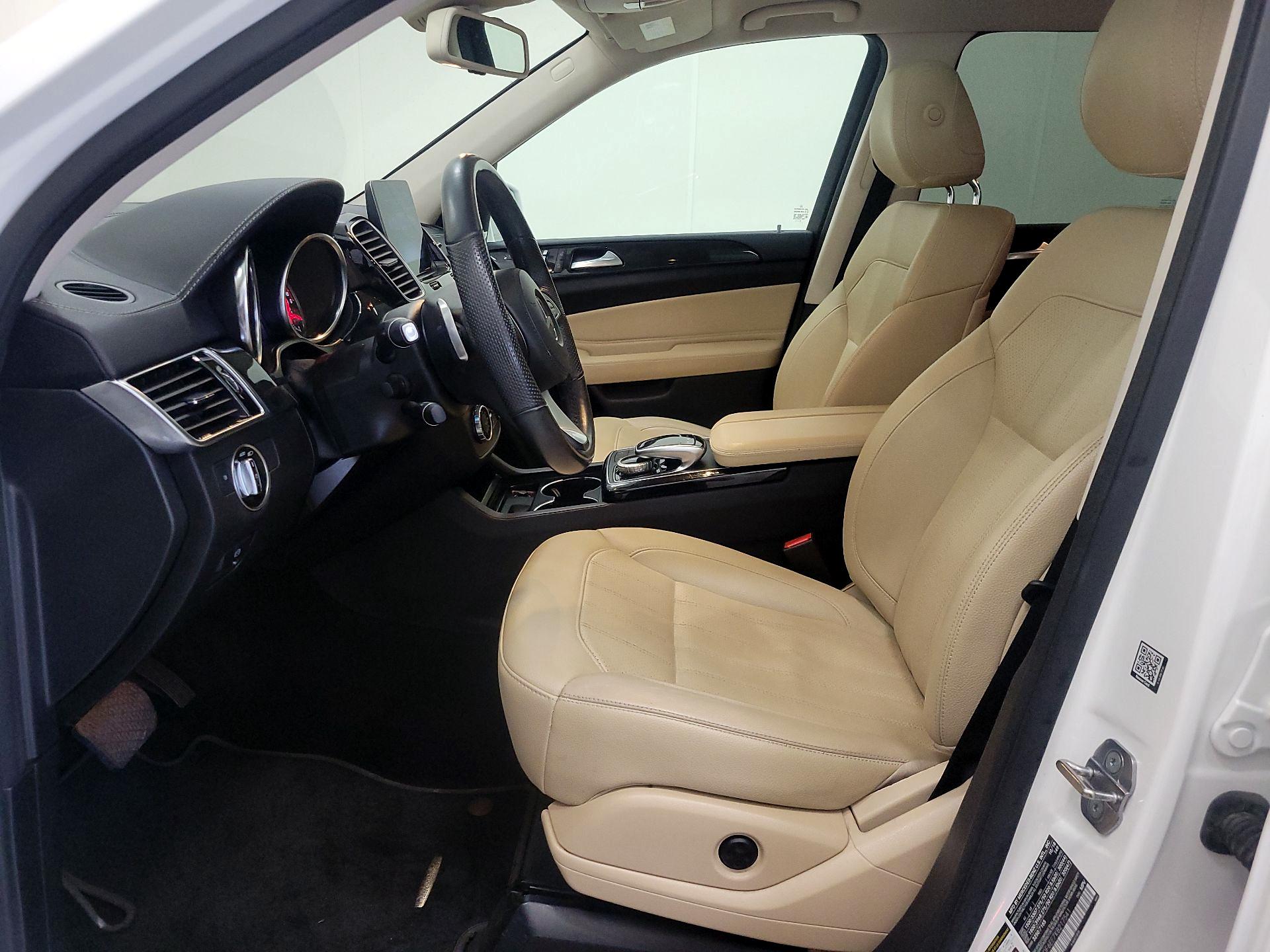 Thumbnail: 2019 Mercedes-Benz GLS - 11