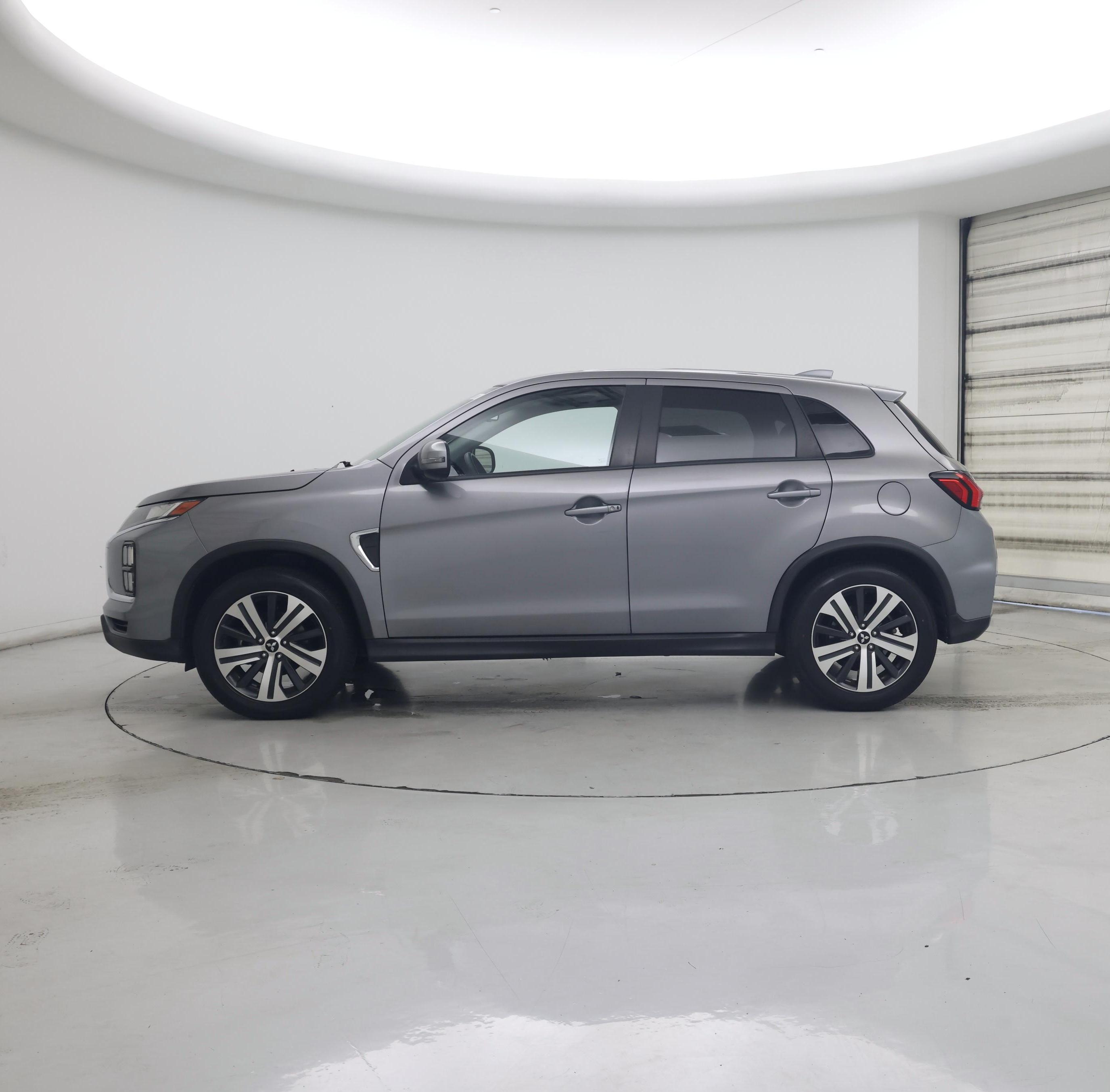 Thumbnail: 2020 Mitsubishi Outlander Sport - 3