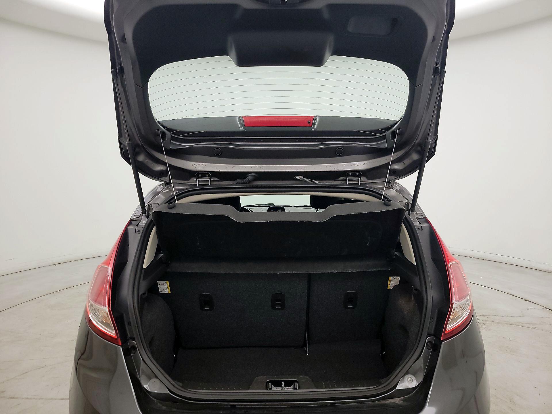 Thumbnail: 2018 Ford Fiesta - 18
