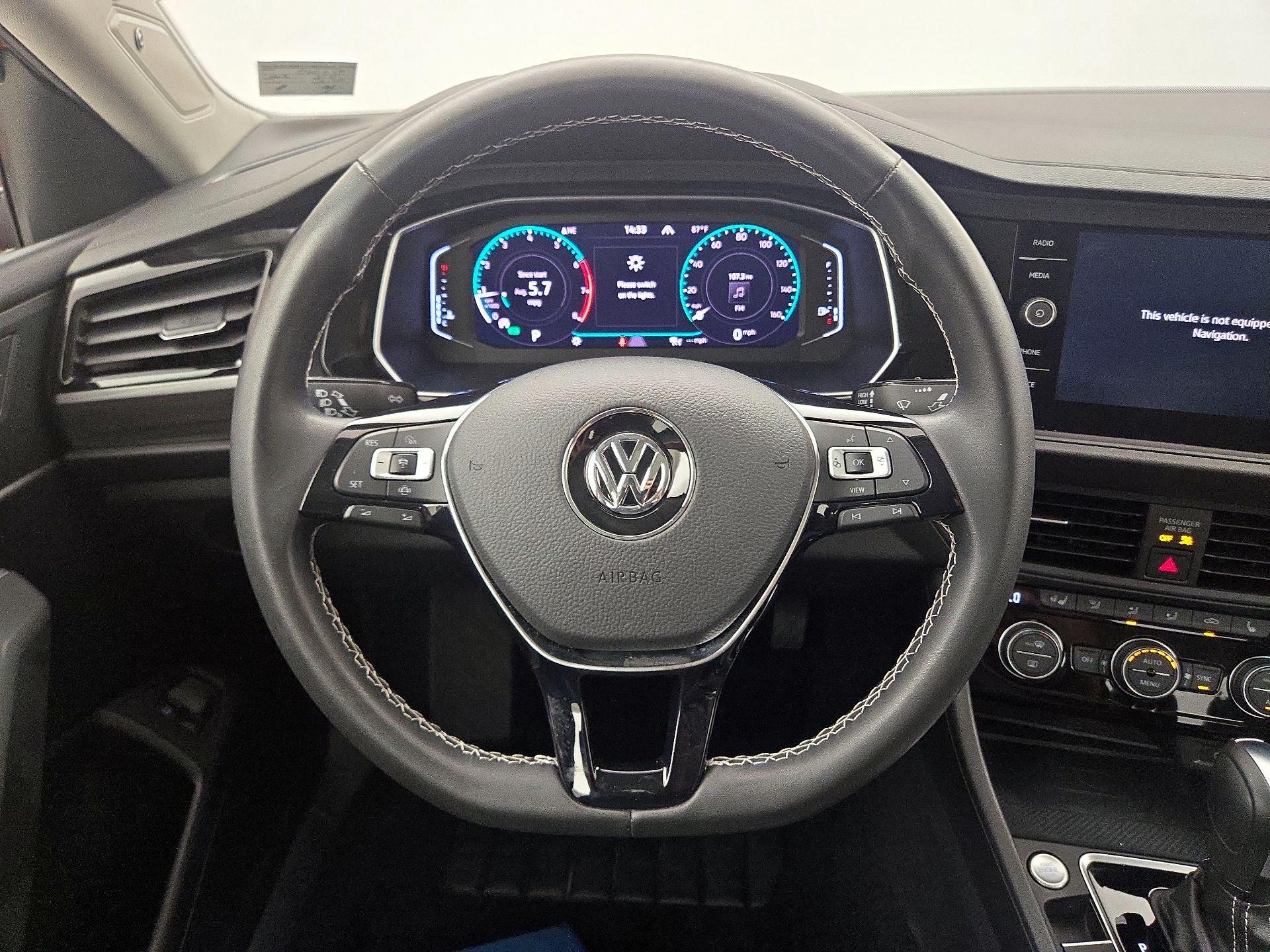 Thumbnail: 2021 Volkswagen Jetta - 10