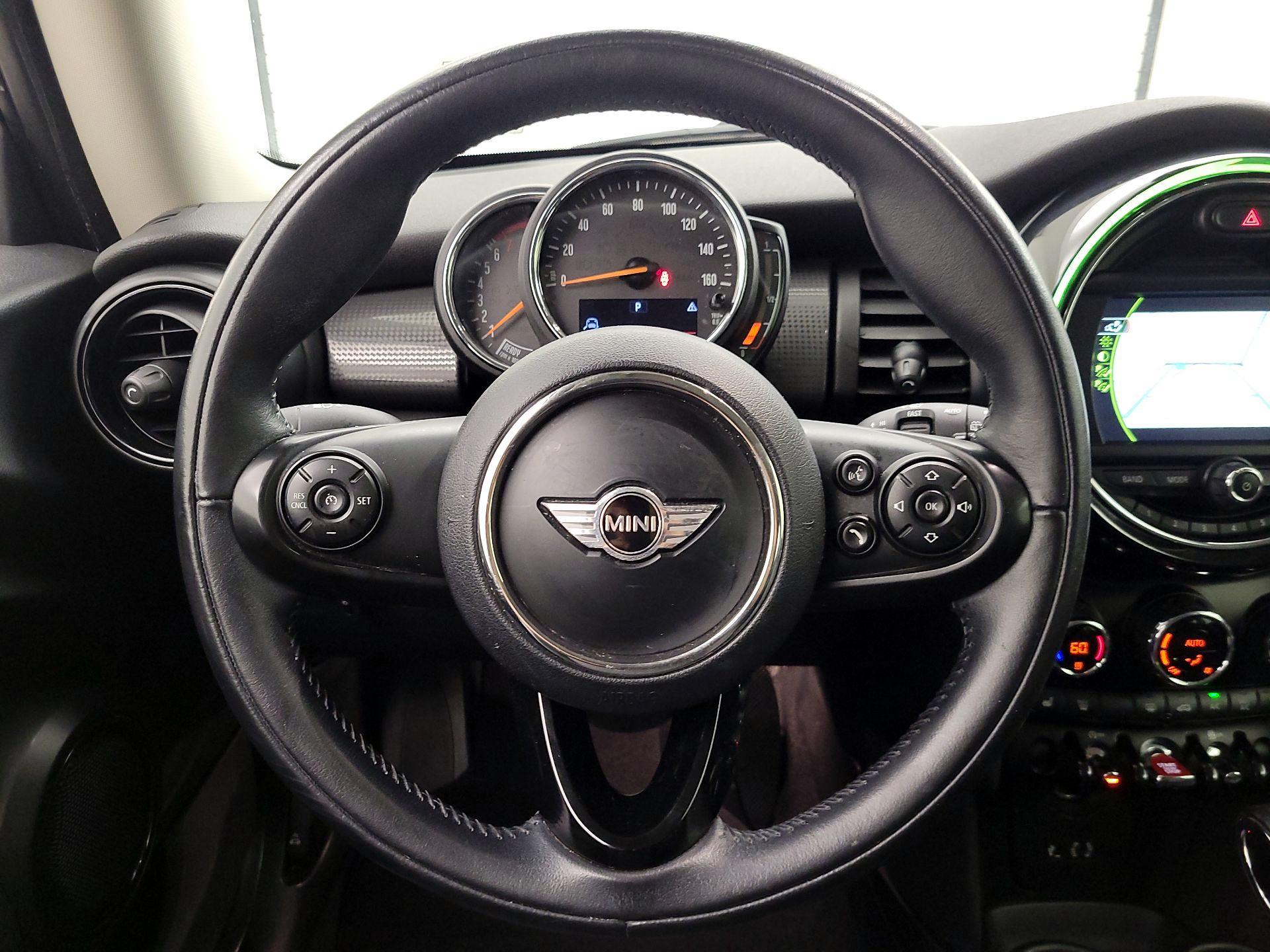 Thumbnail: 2018 MINI Cooper Hardtop - 10
