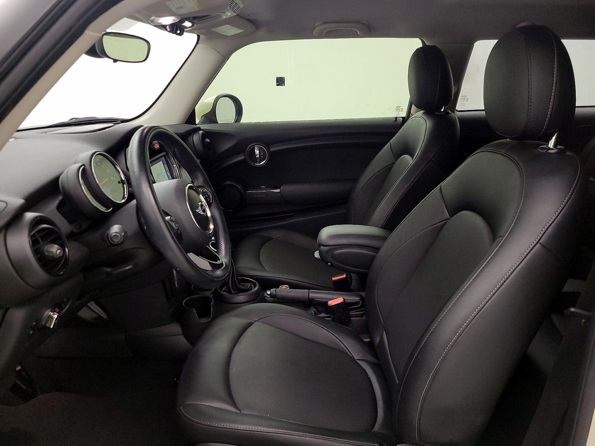 Thumbnail: 2018 MINI Cooper Hardtop - 11