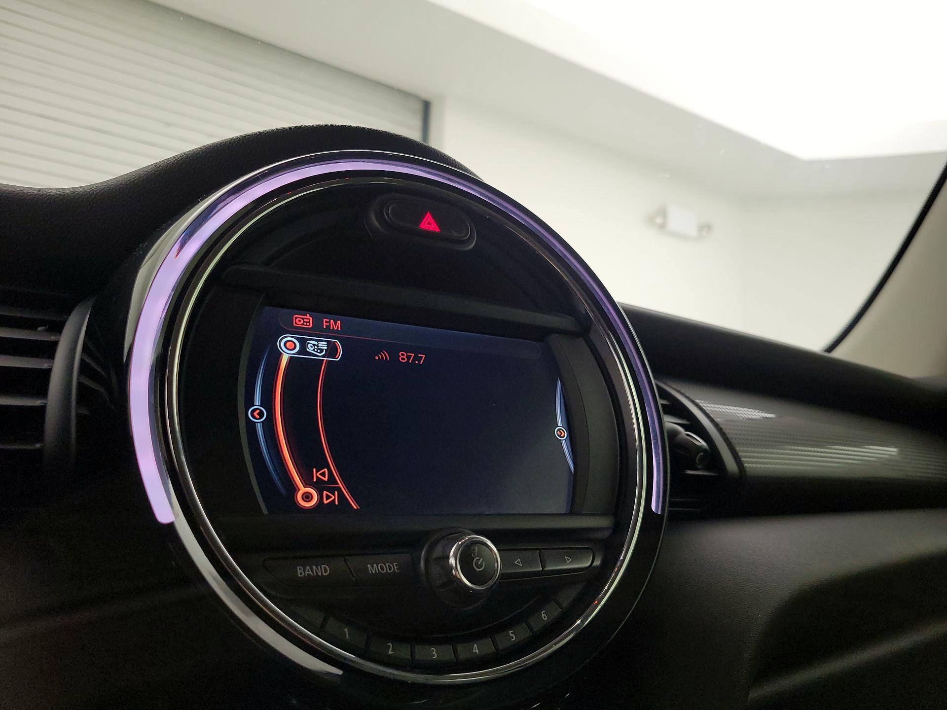 Thumbnail: 2018 MINI Cooper Hardtop - 15