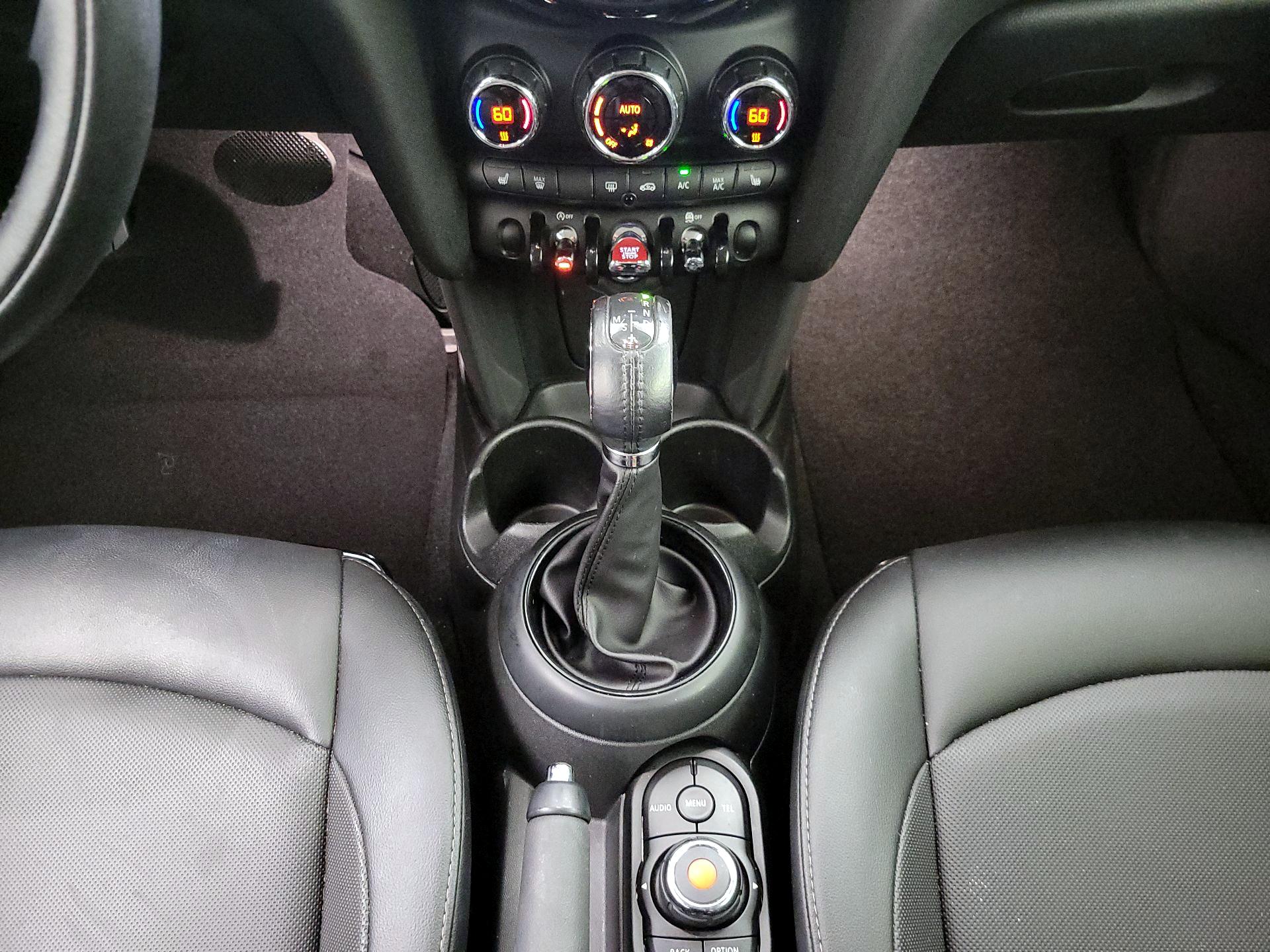 Thumbnail: 2018 MINI Cooper Hardtop - 17