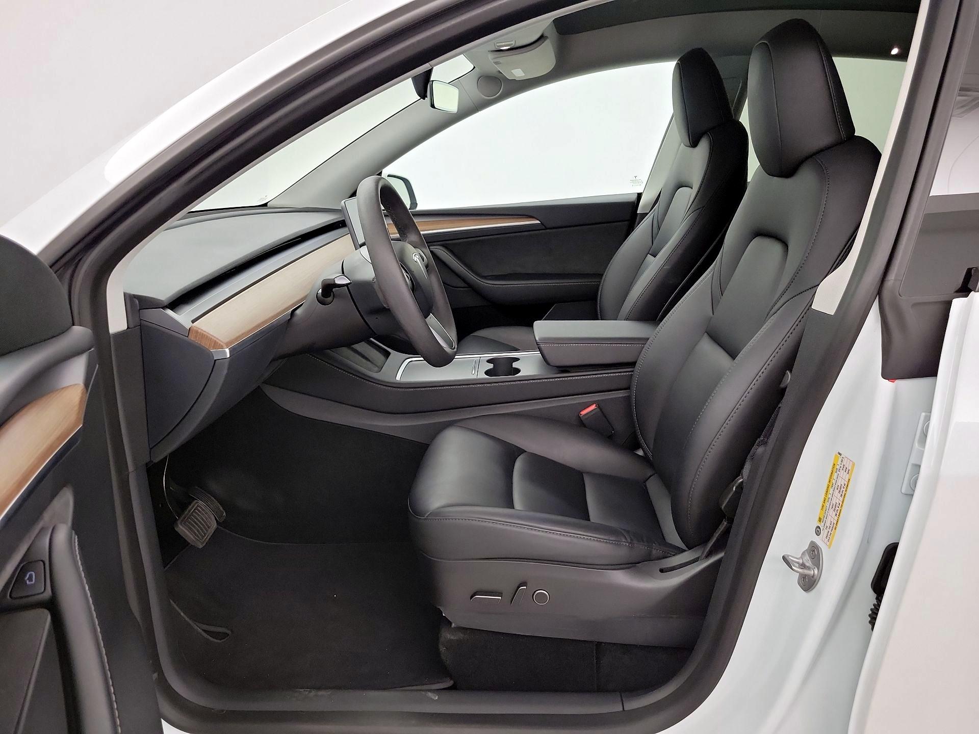 Thumbnail: 2023 Tesla Model Y - 11
