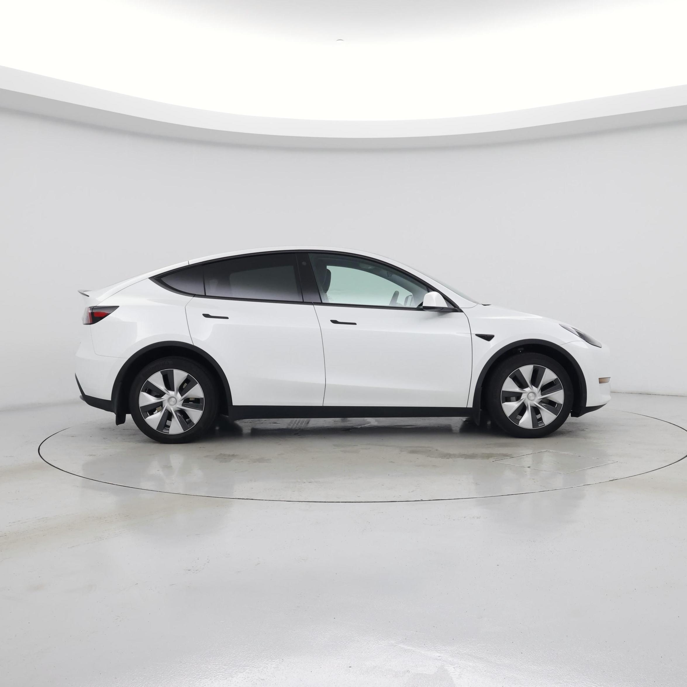 Thumbnail: 2023 Tesla Model Y - 7