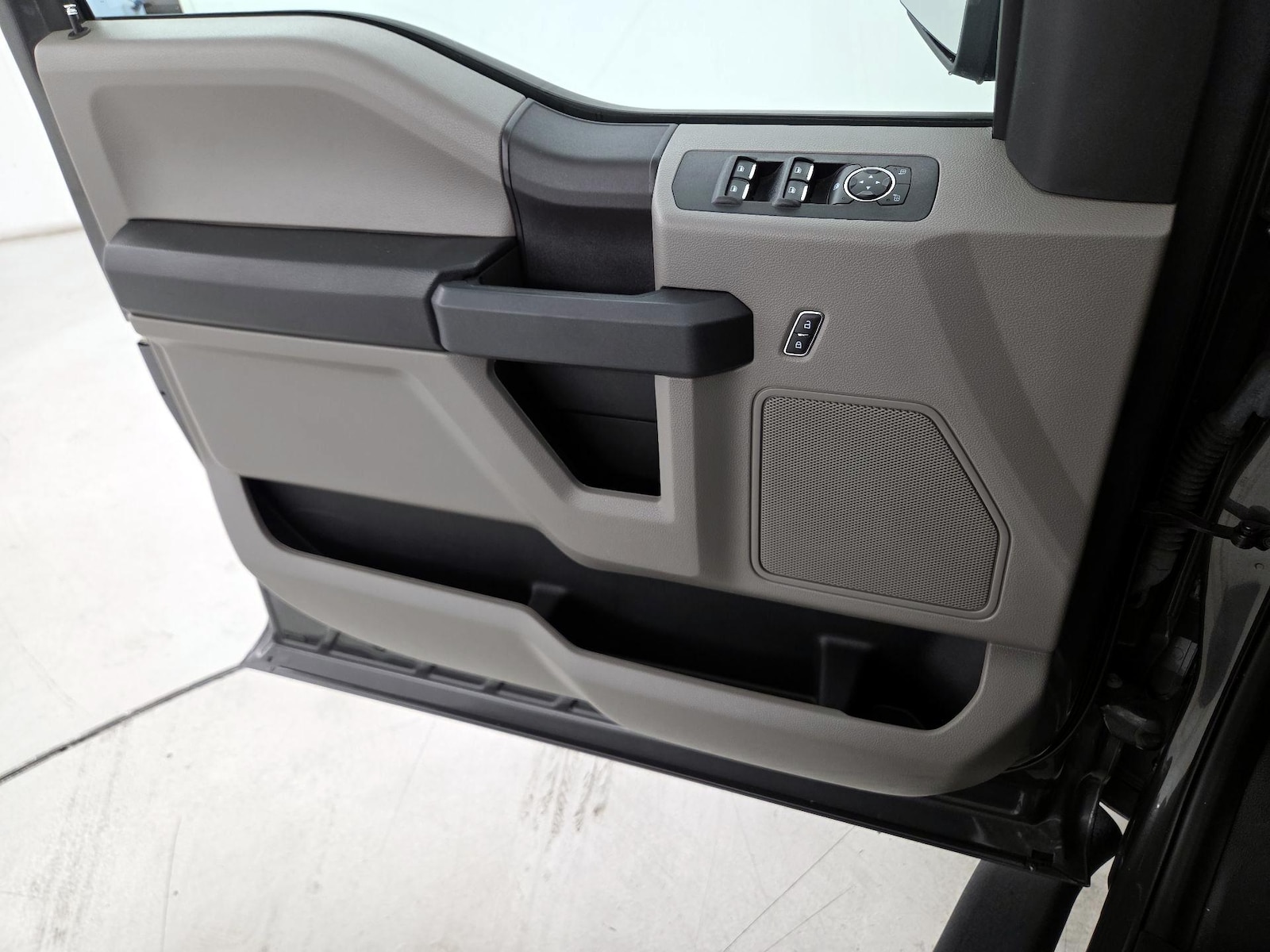 2019 Ford F-150 XL - Photo 13