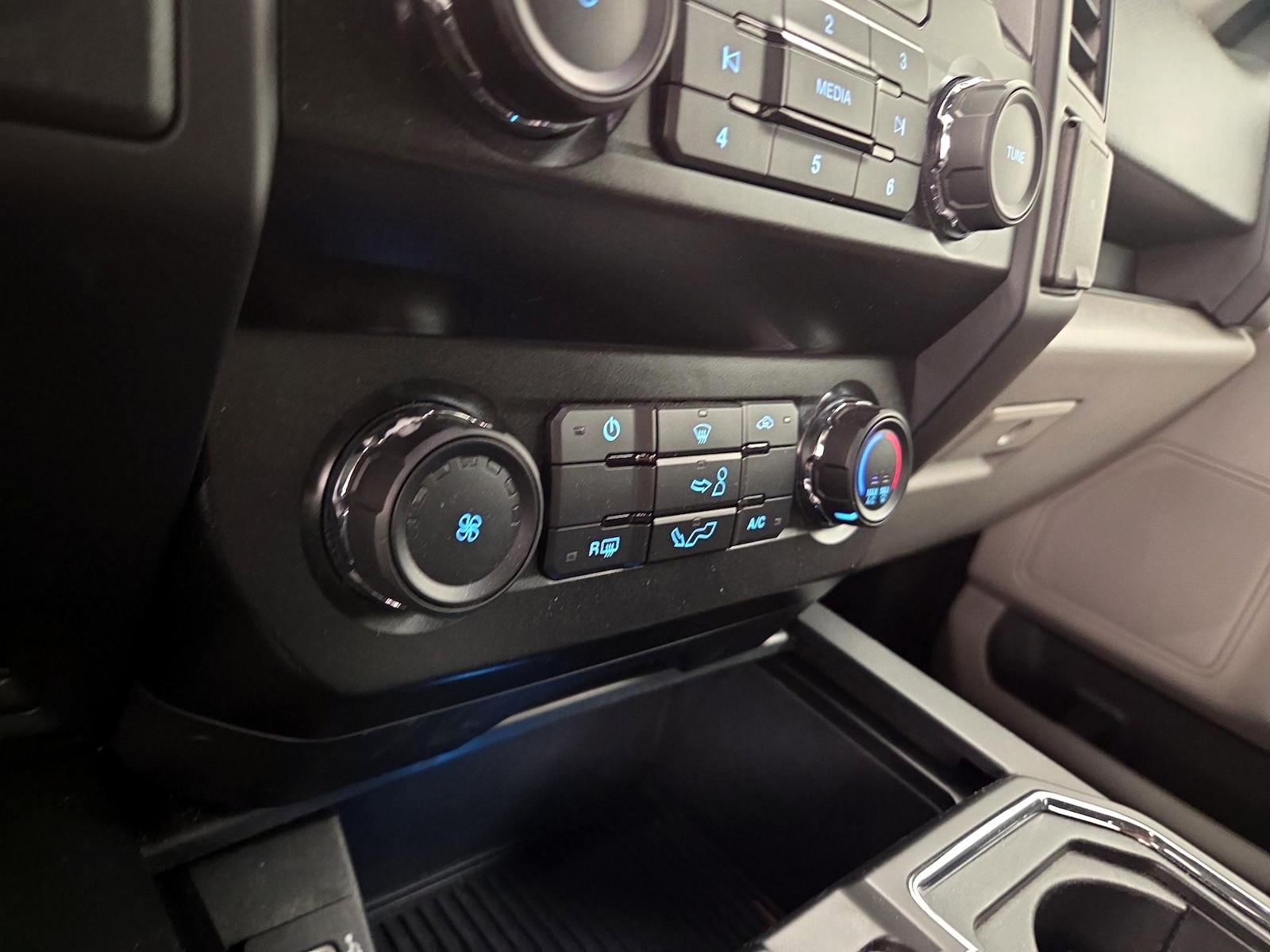 2019 Ford F-150 XL - Photo 17