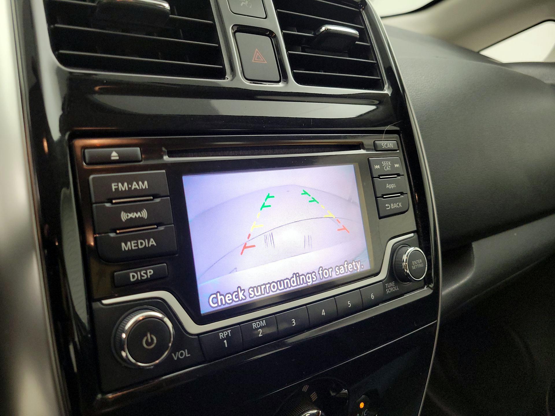 Thumbnail: 2016 Nissan Versa Note - 14
