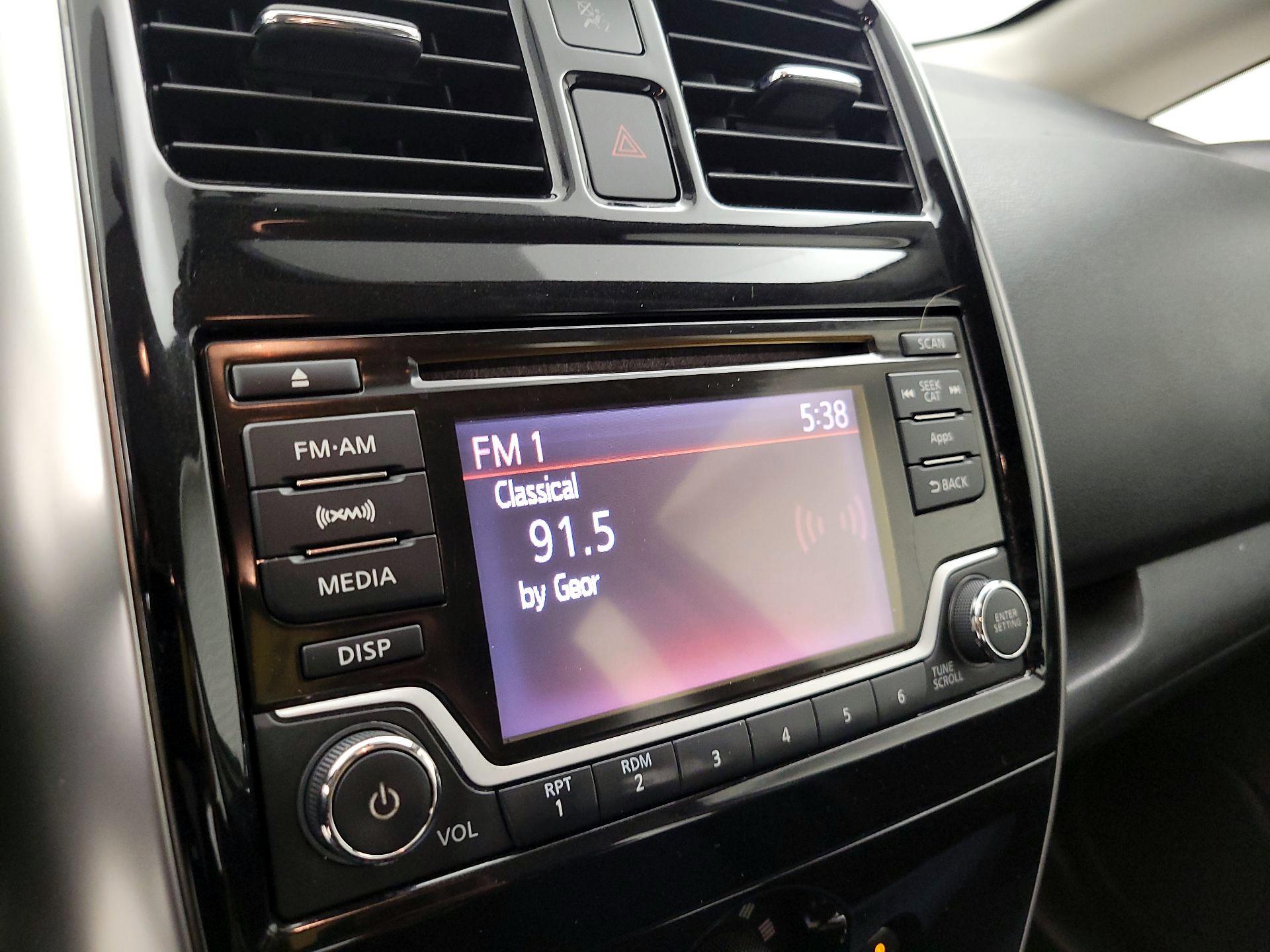 Thumbnail: 2016 Nissan Versa Note - 15